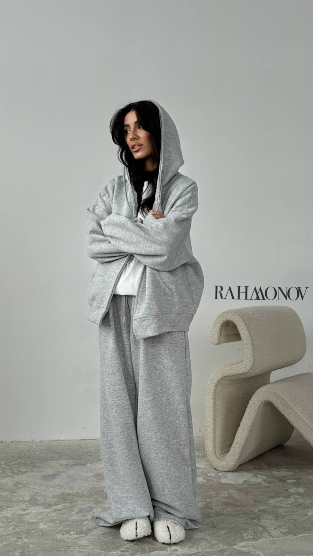 стильные костюмы,женские костюмы,костюм женский на флисе,костюм с капюшоном,cпортивный костюм оверсайз