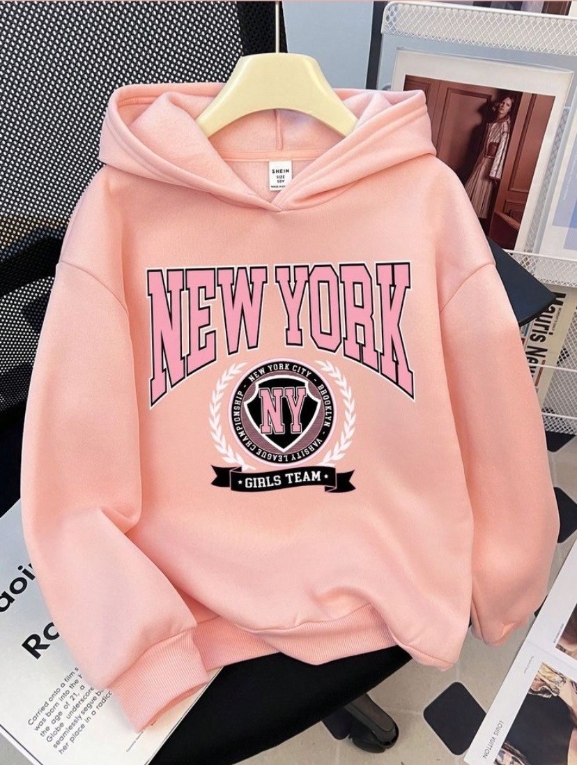 толстовка с капюшоном и принтом,oversized hoodie,толстовка с капюшоном,модная толстовка,толстовка в стиле