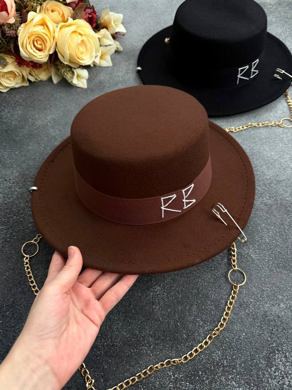 шляпа с цепочкой,шляпа фетровая с цепочкой,шляпа с цепочкой черная женская,шляпа женская фетровая канотье с декором и цепочкой черная,женская фетровая шляпа