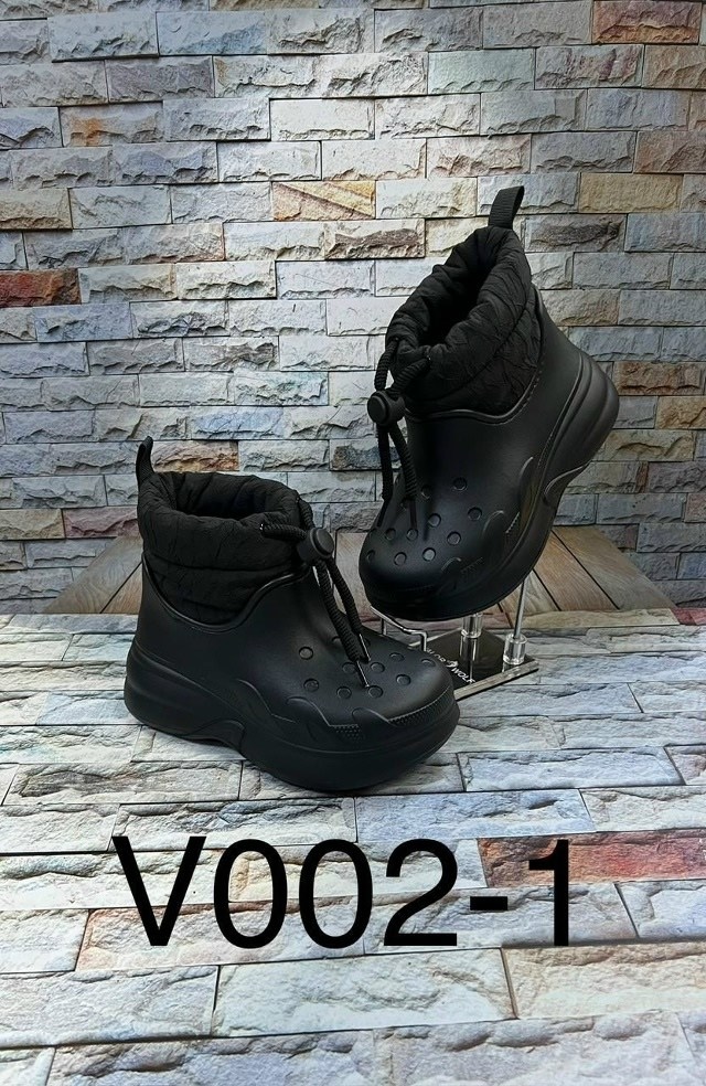 ,зимние женские кроссовки, женская,ботинки crocs stomp lined shorty черный,повседневная