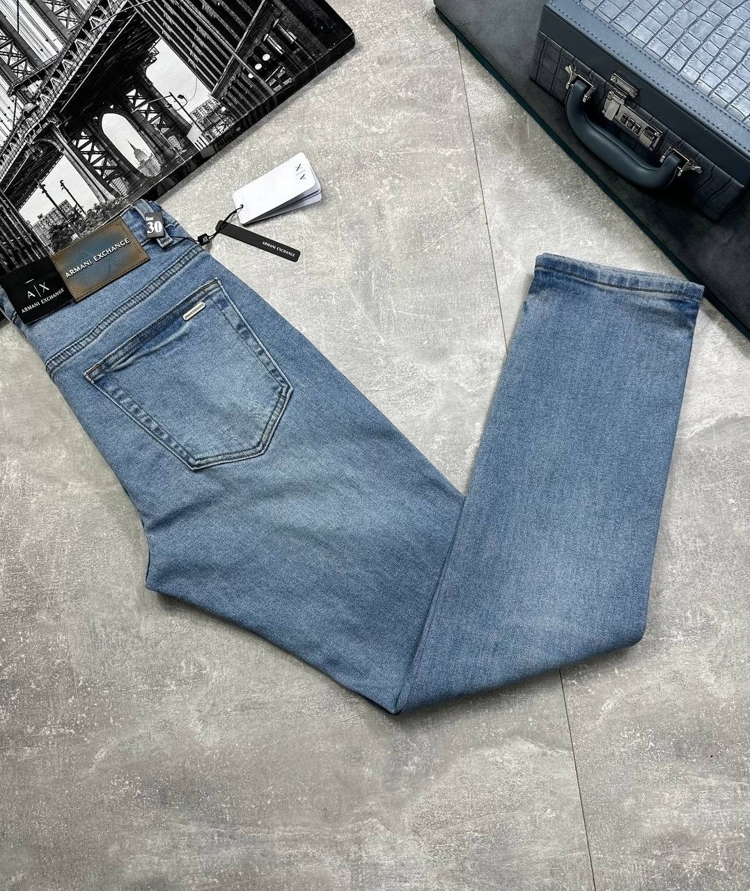 джинсы мужские,джинсы для мужчин,джинсы,стильные джинсы,мужские светло-синие джинсы dolce&gabbana