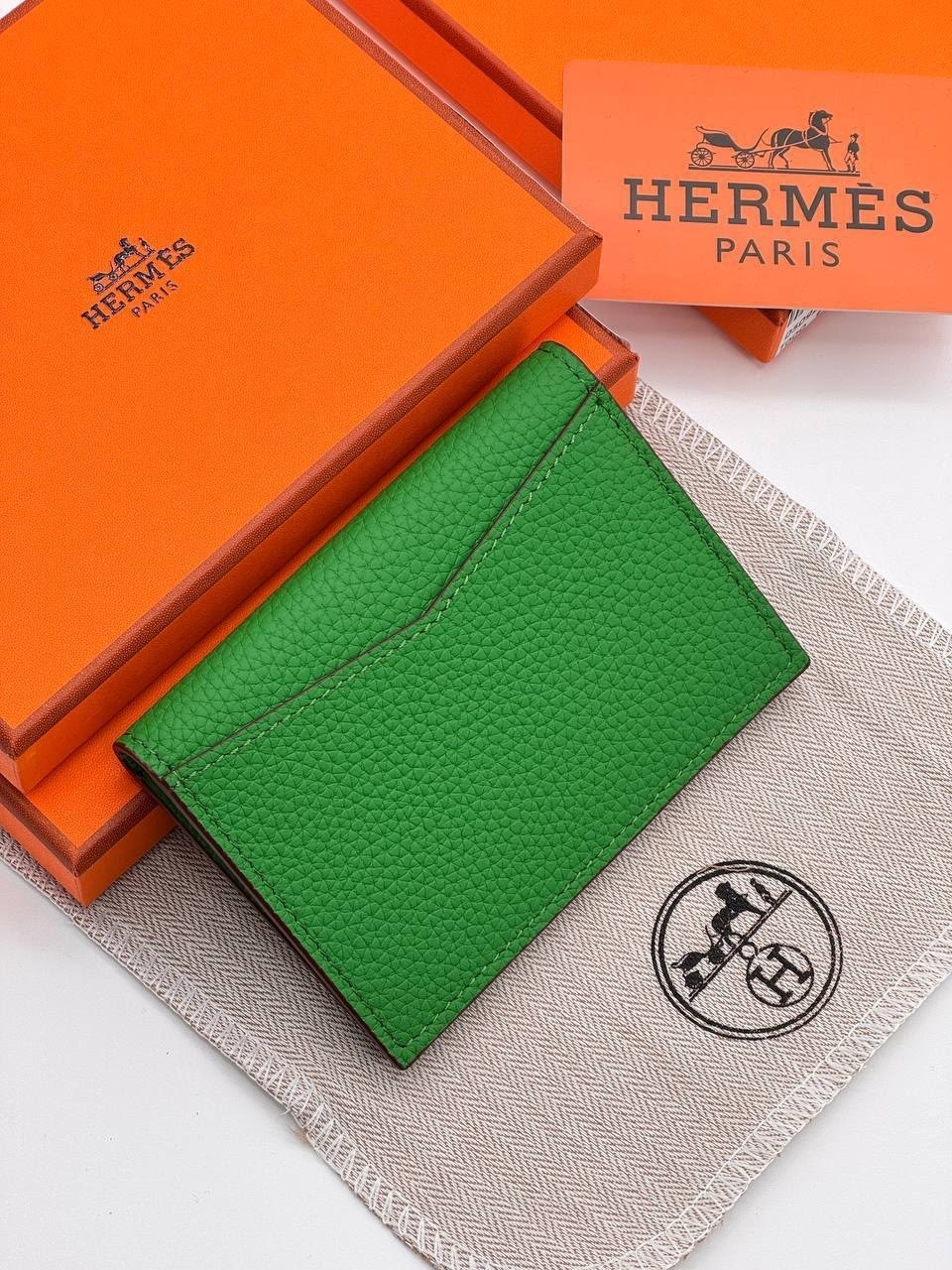 hermes обложка для паспорта,кошелек hermes,брендовая обложка на паспорт hermes,обложка для паспорта из натуральной кожи,обложка на паспорт