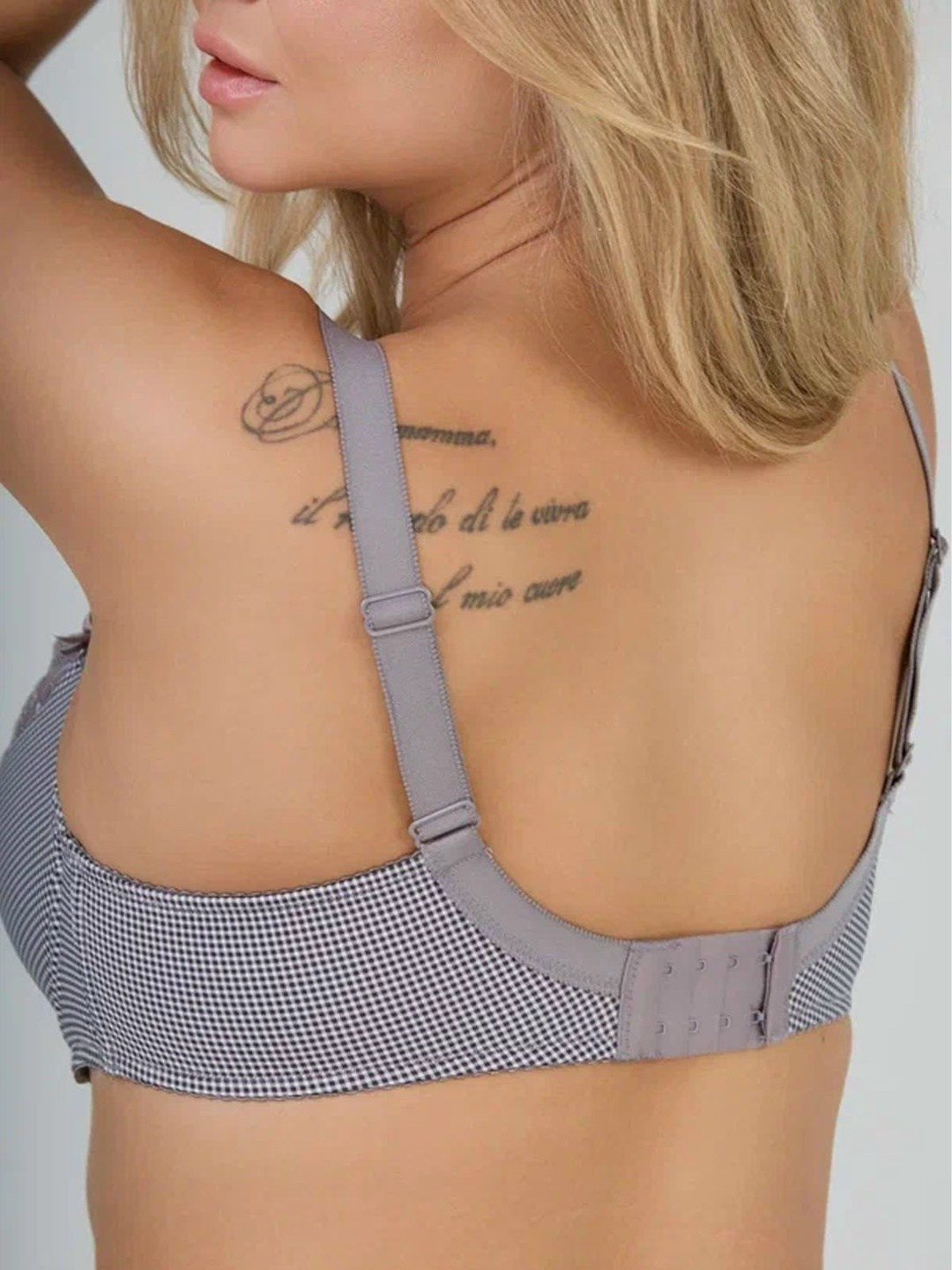 бюстгальтер женские,бюстгальтер,бюстгальтер классика,нижнее белье бюстгальтер,черный бюстгальтер