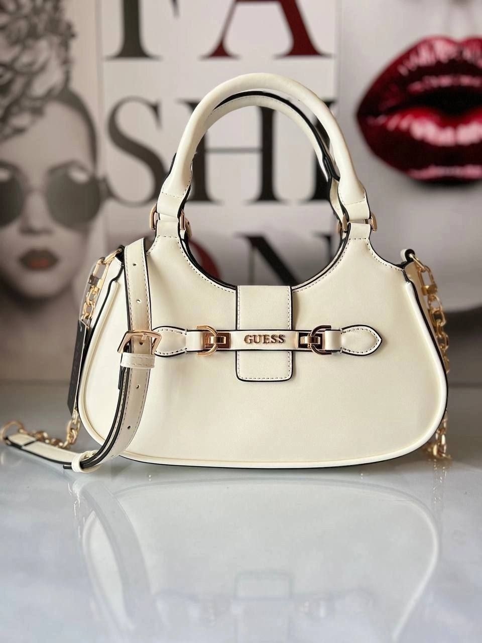 женская сумка guess,cумка guess,сумка через плечо guess,белая сумка guess,стильная сумка