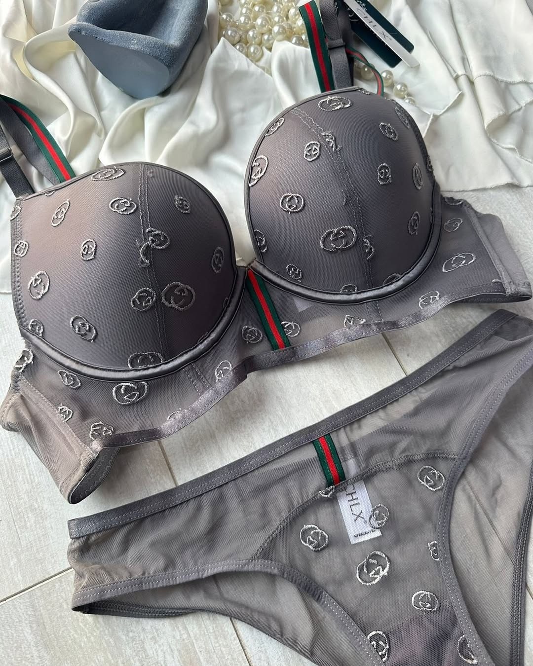 комплект нижнего белья,комплект белья женский,комплект нижнего белья женские,нижне бельё женское,комплект белья