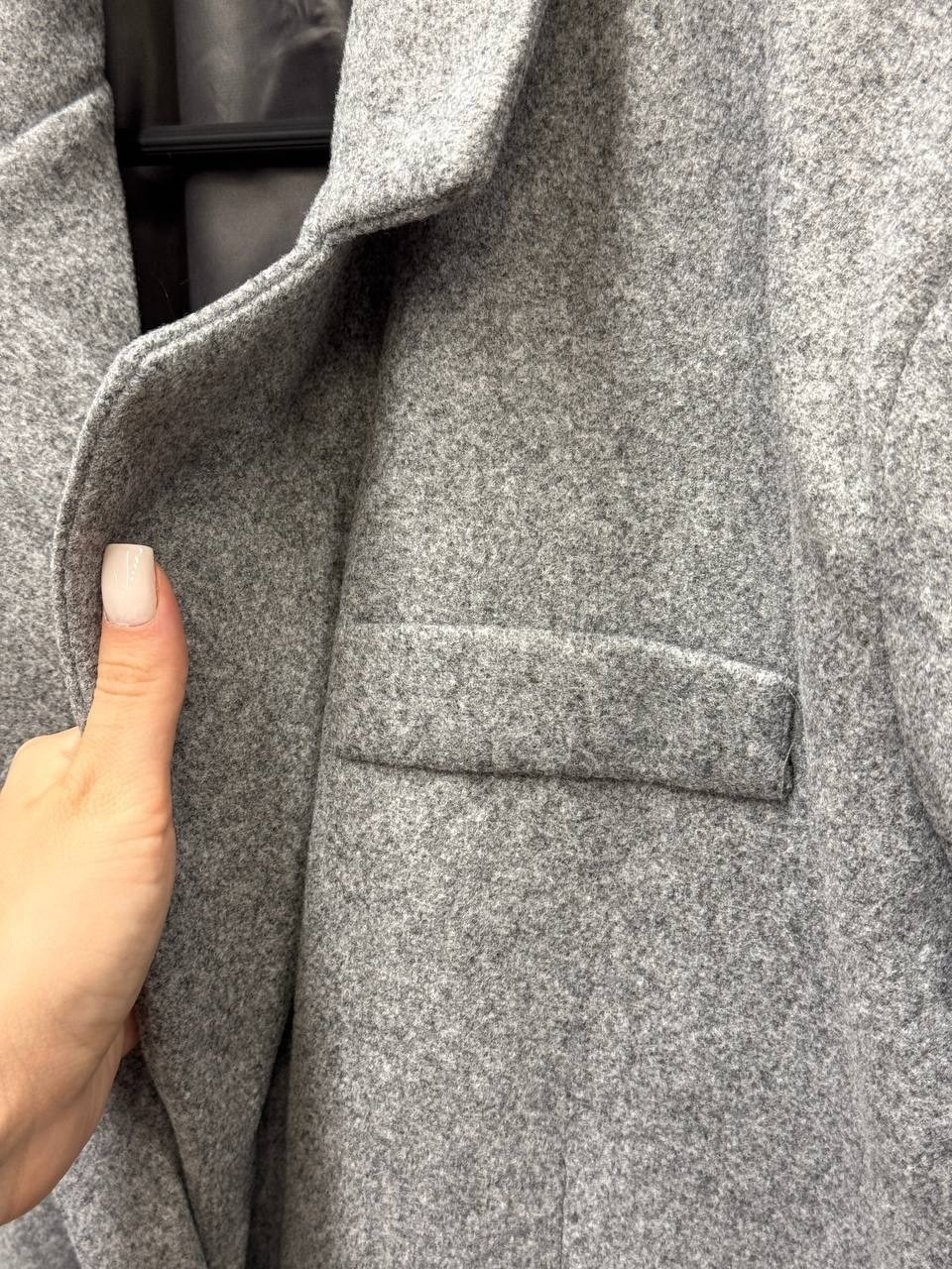 женское длинное серое пальто с лацканами,пальто оверсайз и пальто-кокон,оверсайз пальто,серые пальто,шерстяное пальто