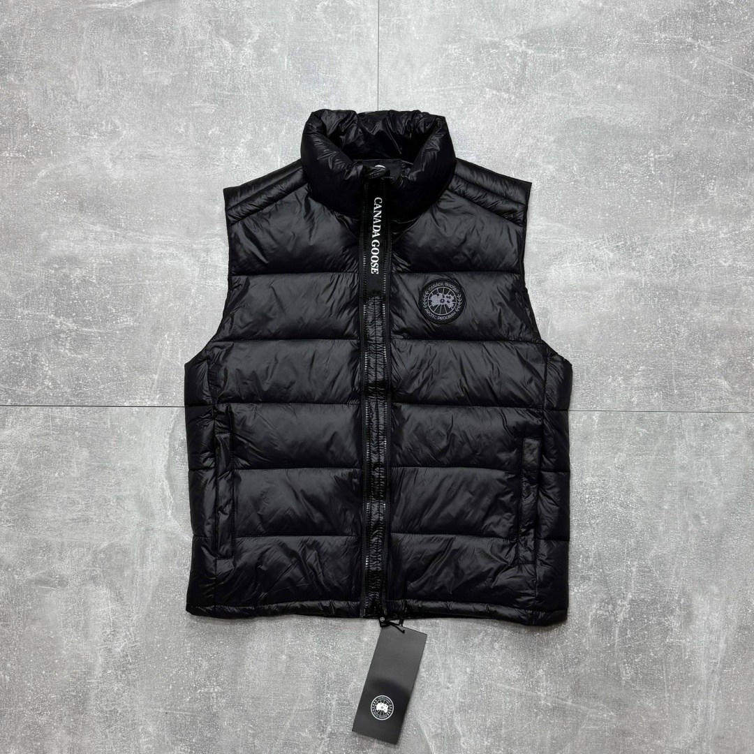 утепленные жилеты,жилет canada goose,пуховой жилет,жилет,жилет дутый мужской