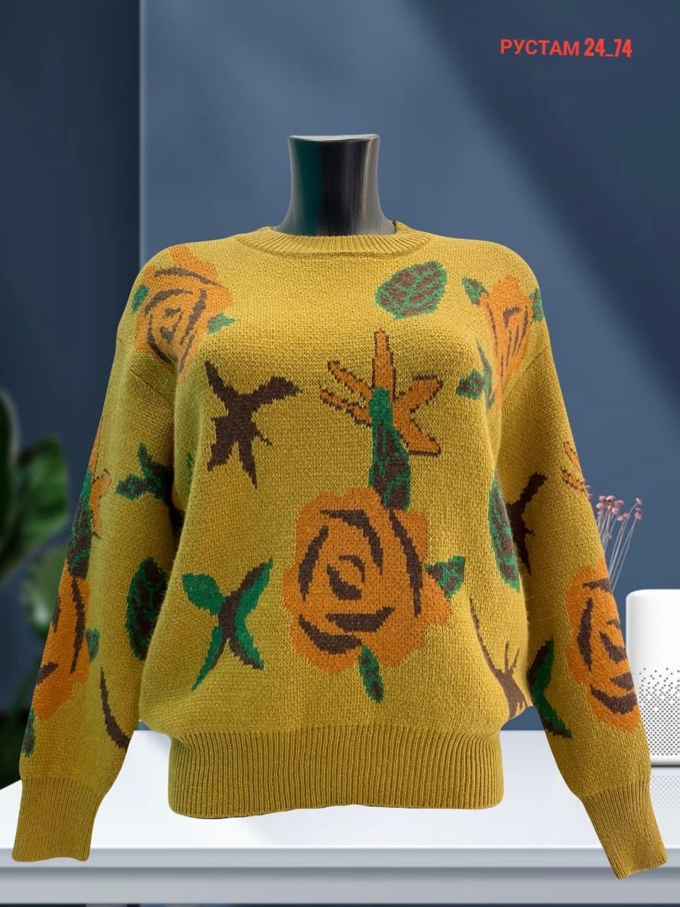 джемпер с розами,женские вязаные свитера,свитер с розами,джемпера женские,джемпер с цветами