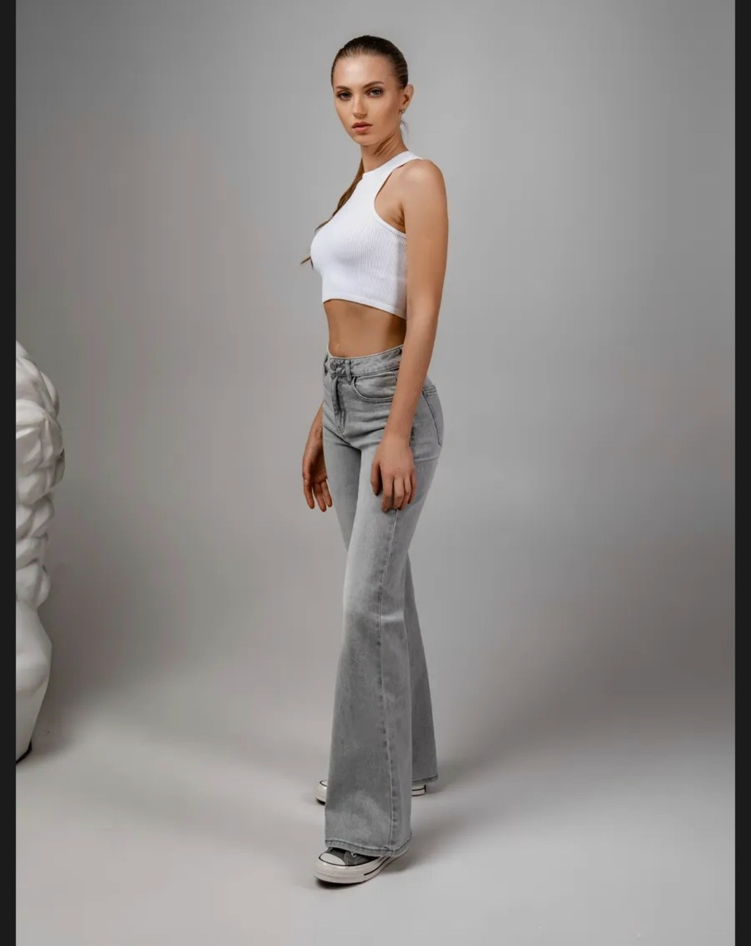 джинсы модные,женские джинсы,расклешенные джинсы,женские джинсы клеш,джинсы