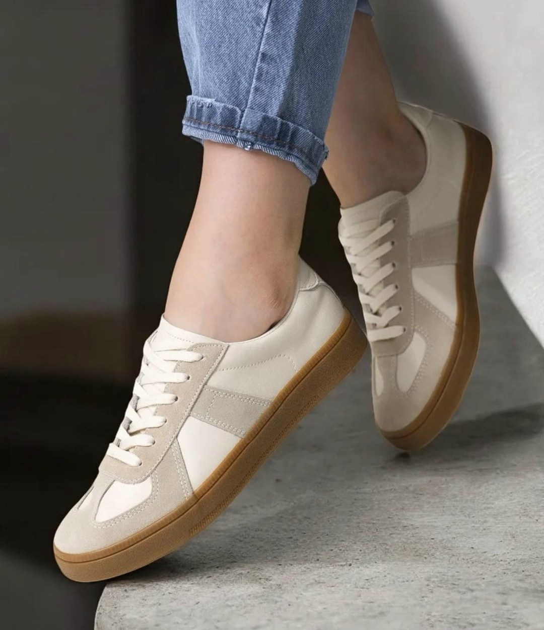 ,женские кроссовки,кеды женски,спортивная ,бежевые кроссовки