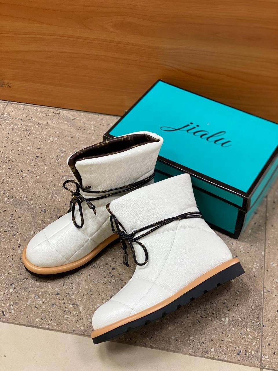 женские дутики,, женская, женская дутики,ботинки женские