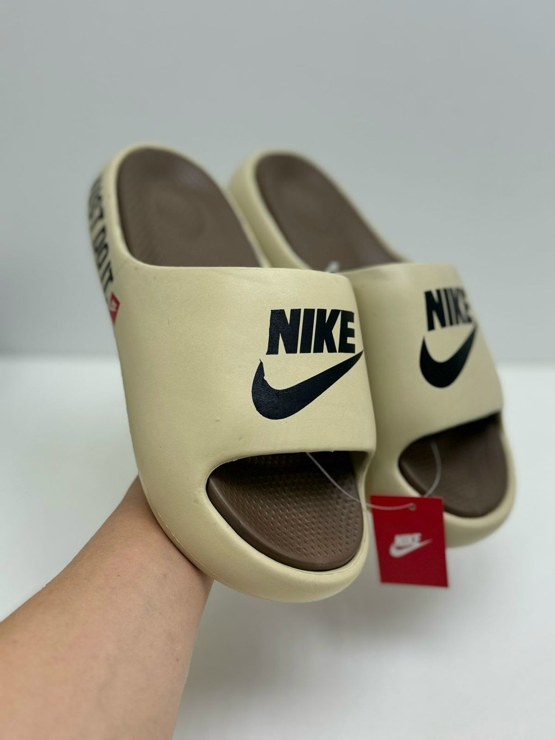 резиновые шлепки найк мужские,стильная ,шлепанцы nike,шлепанцы мужские,женские шлепанцы