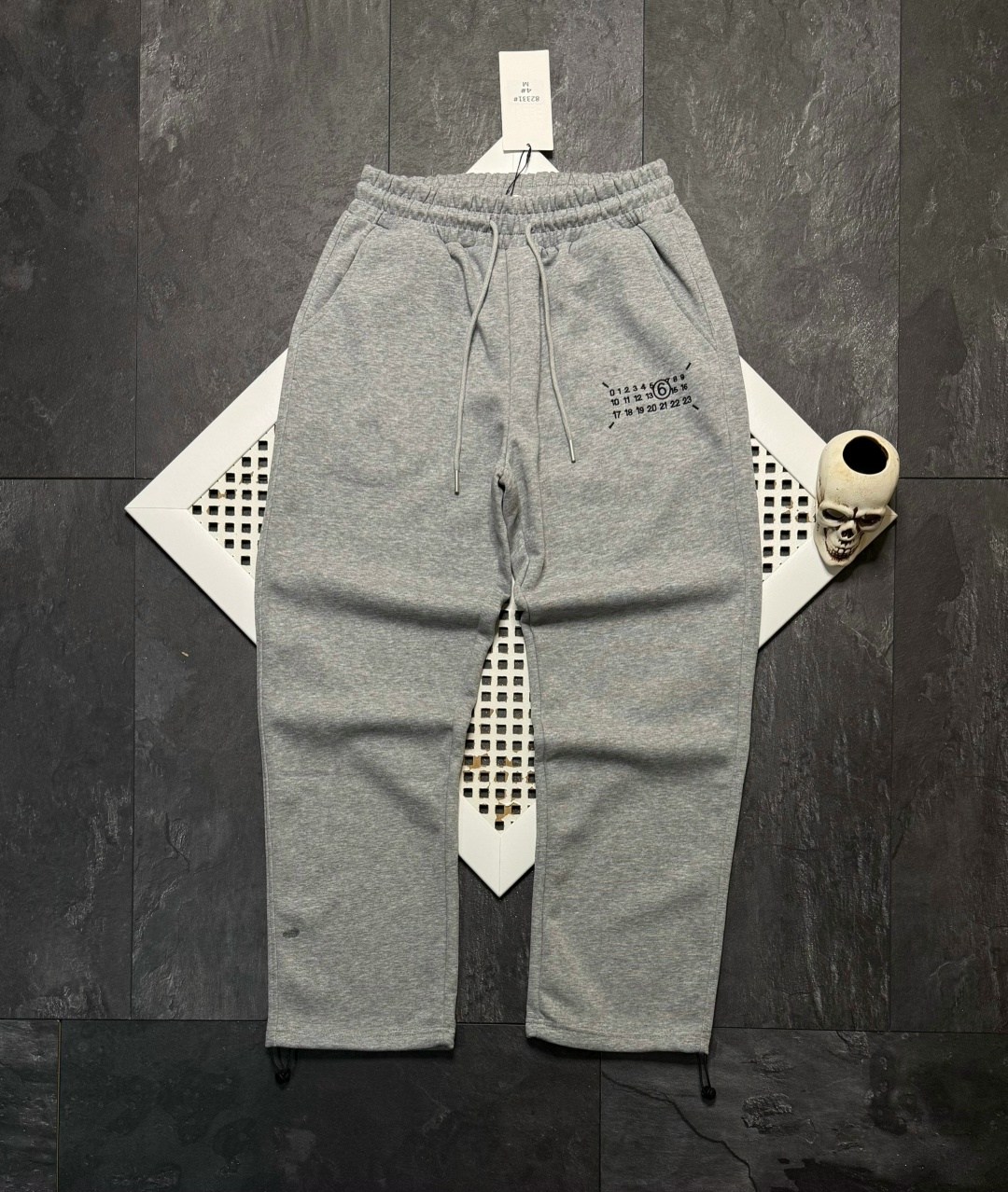 штаны модные,брюки спортивные мужские,спортивные брюки,спортивные штаны,брюки мужские модные