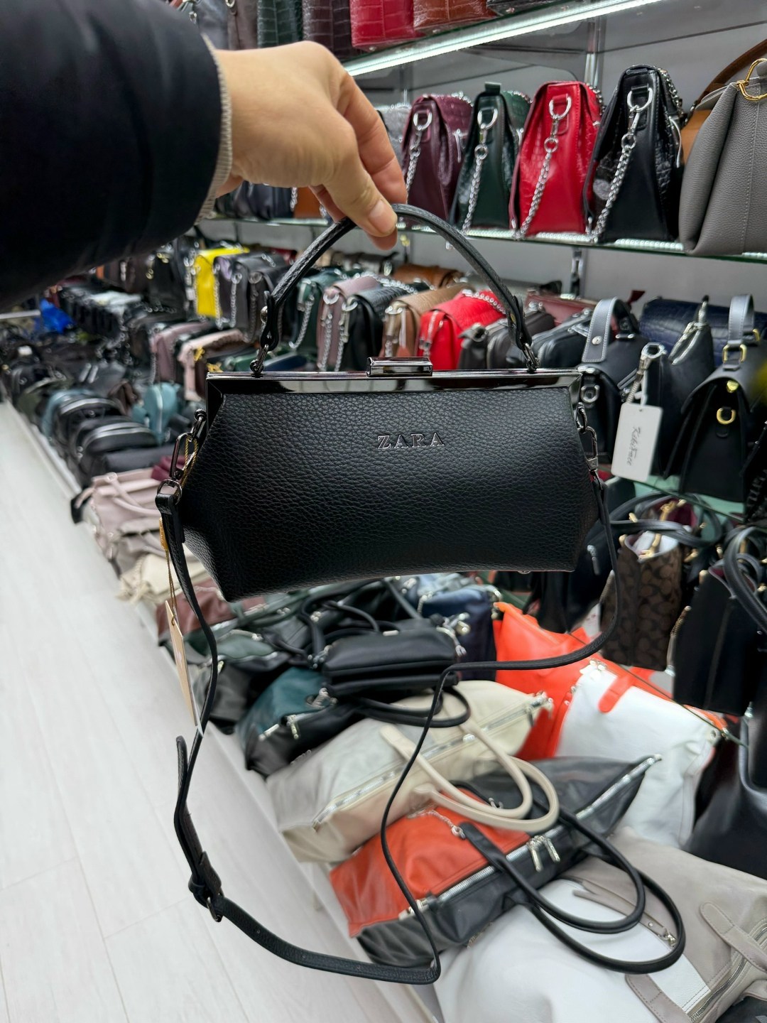 zara сумка,zara сумка на плечо,женская сумка на плечо zara shoulder bag 27cm × 12cm × 8cm,сумка женская zara,сумка zara кросс боди