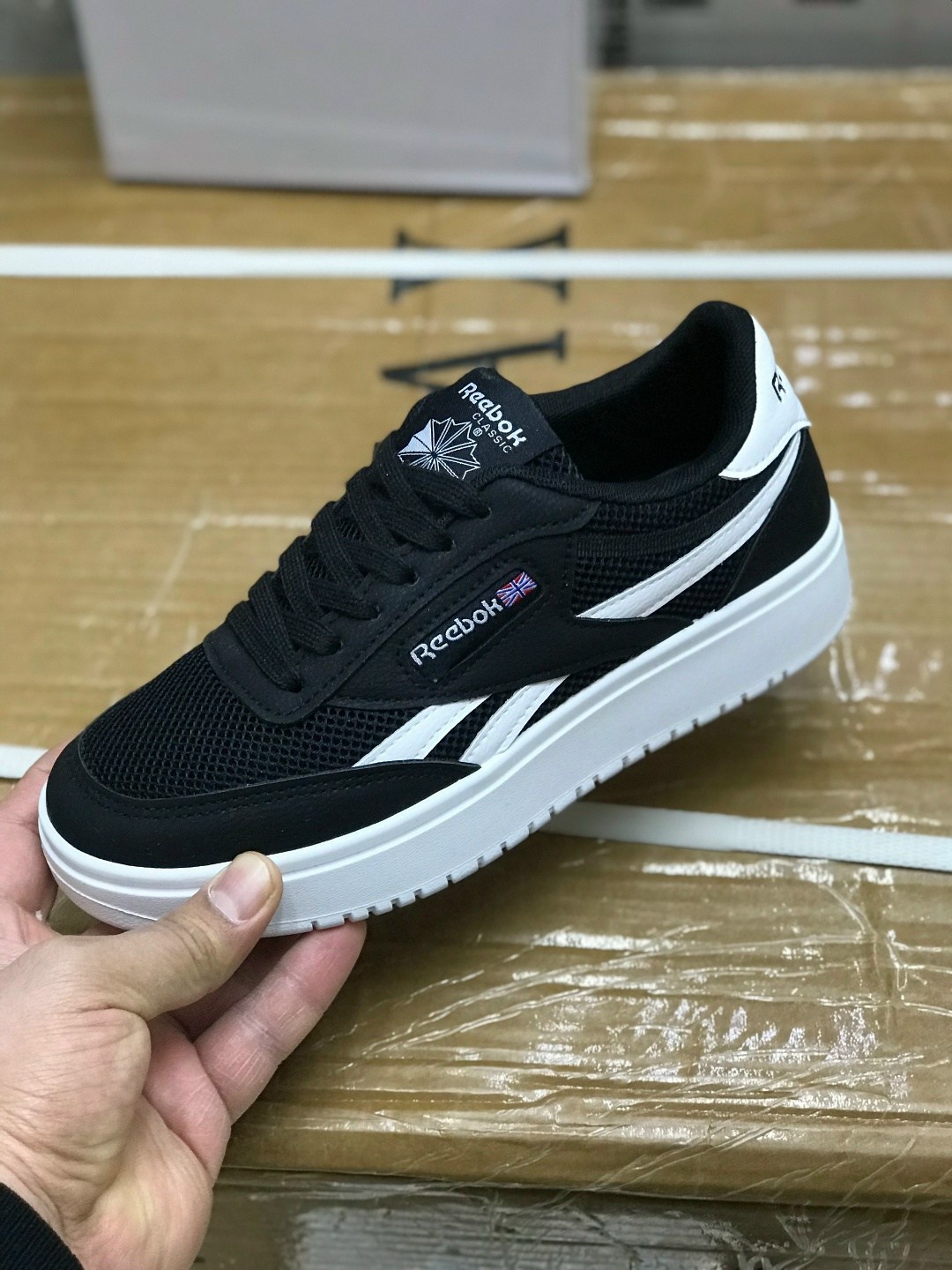 кроссовки reebok женские,кроссовки reebok,кроссовки reebok 023501 женские,женские кроссовки reebok club c double,кроссовки фила женские