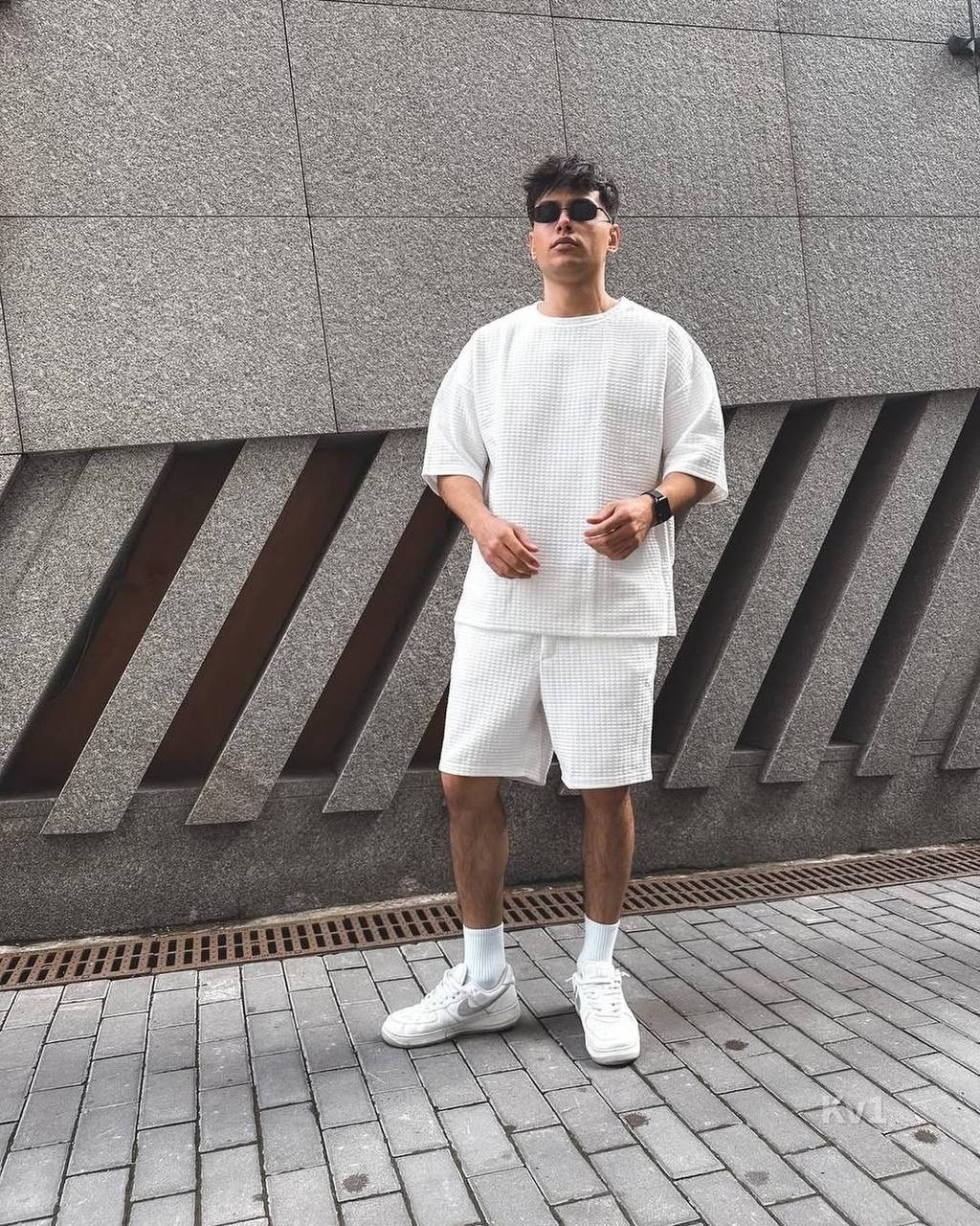 костюм шорты и футболка мужская оверсайз,костюм летний с шортами,спортивный костюм мужской летний,мужская мода,костюм спортивный мужской летний с шортами