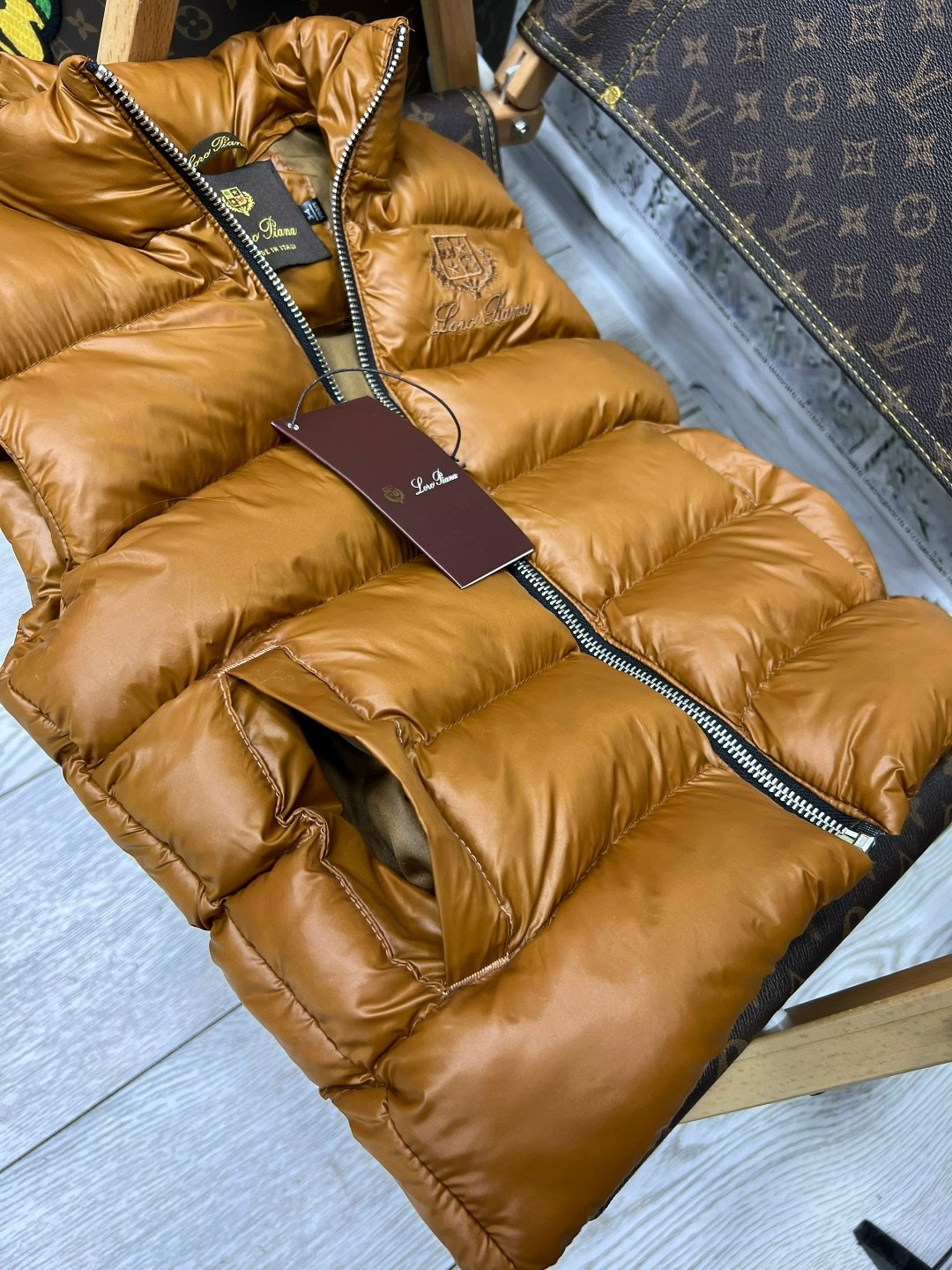 жилет,жилетка,пуховой жилет,жилет монклер мужской,теплый жилет