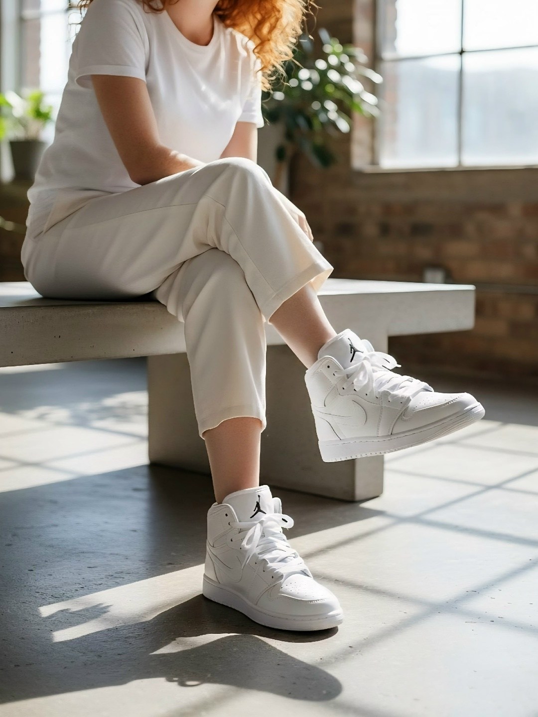 кроссовки белые высокие найк айр,кроссовки найк джордан белые,,кроссовки найк женские белые кожаные высокие,спортивная