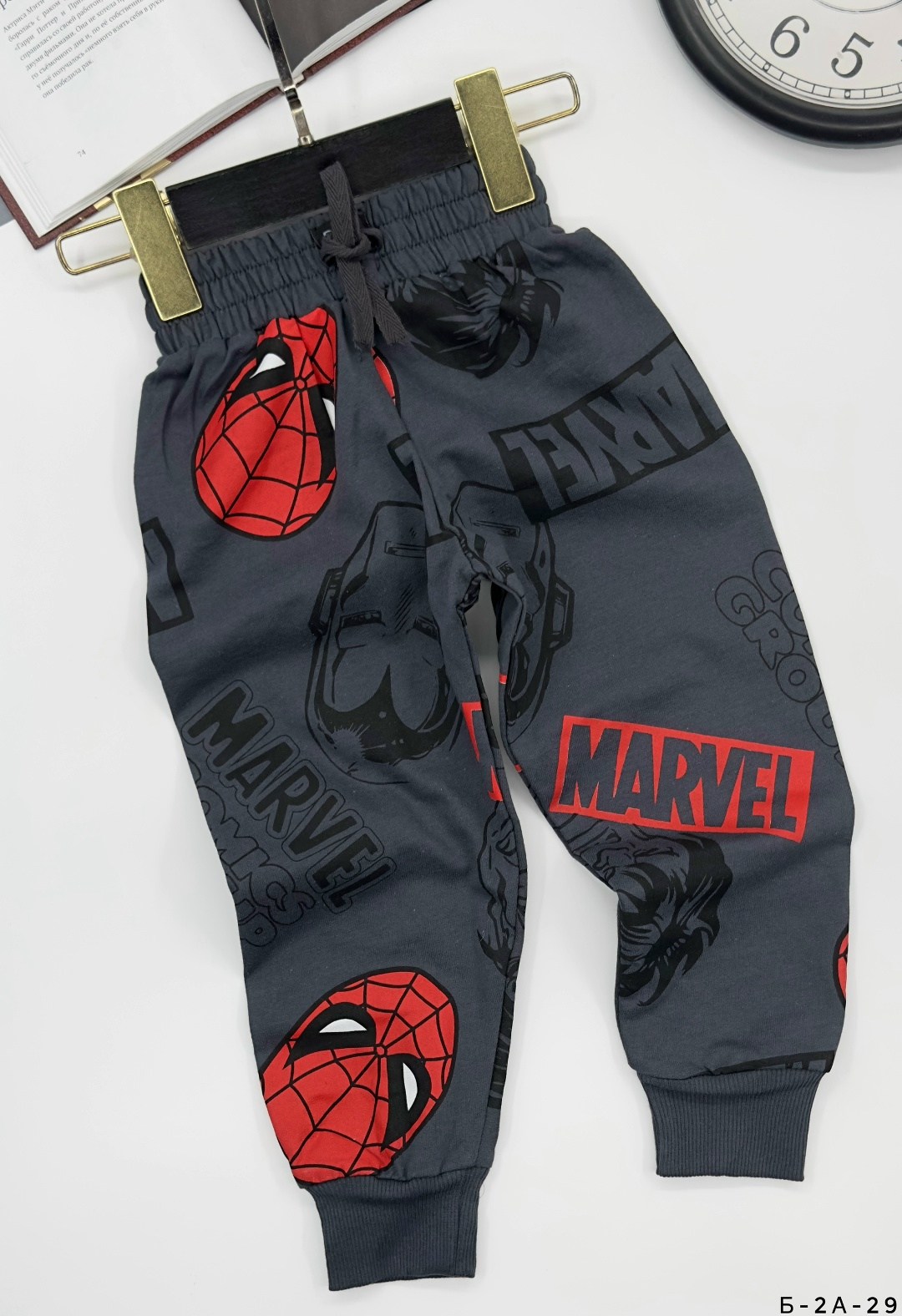 спортивные штаны для мальчиков с принтом "человек-паук" на эластичной талии lcw kids,штаны для мальчика,спортивные штаны для мальчиков с принтом "человек-паук",спортивные штаны для мальчиков с принтом