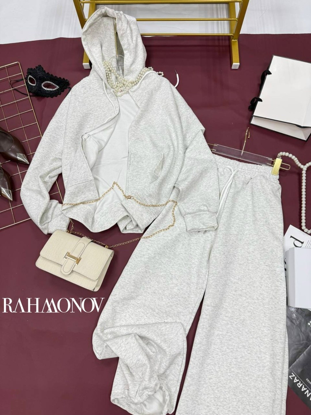 стильные костюмы,женские костюмы,костюм женский на флисе,костюм с капюшоном,cпортивный костюм оверсайз