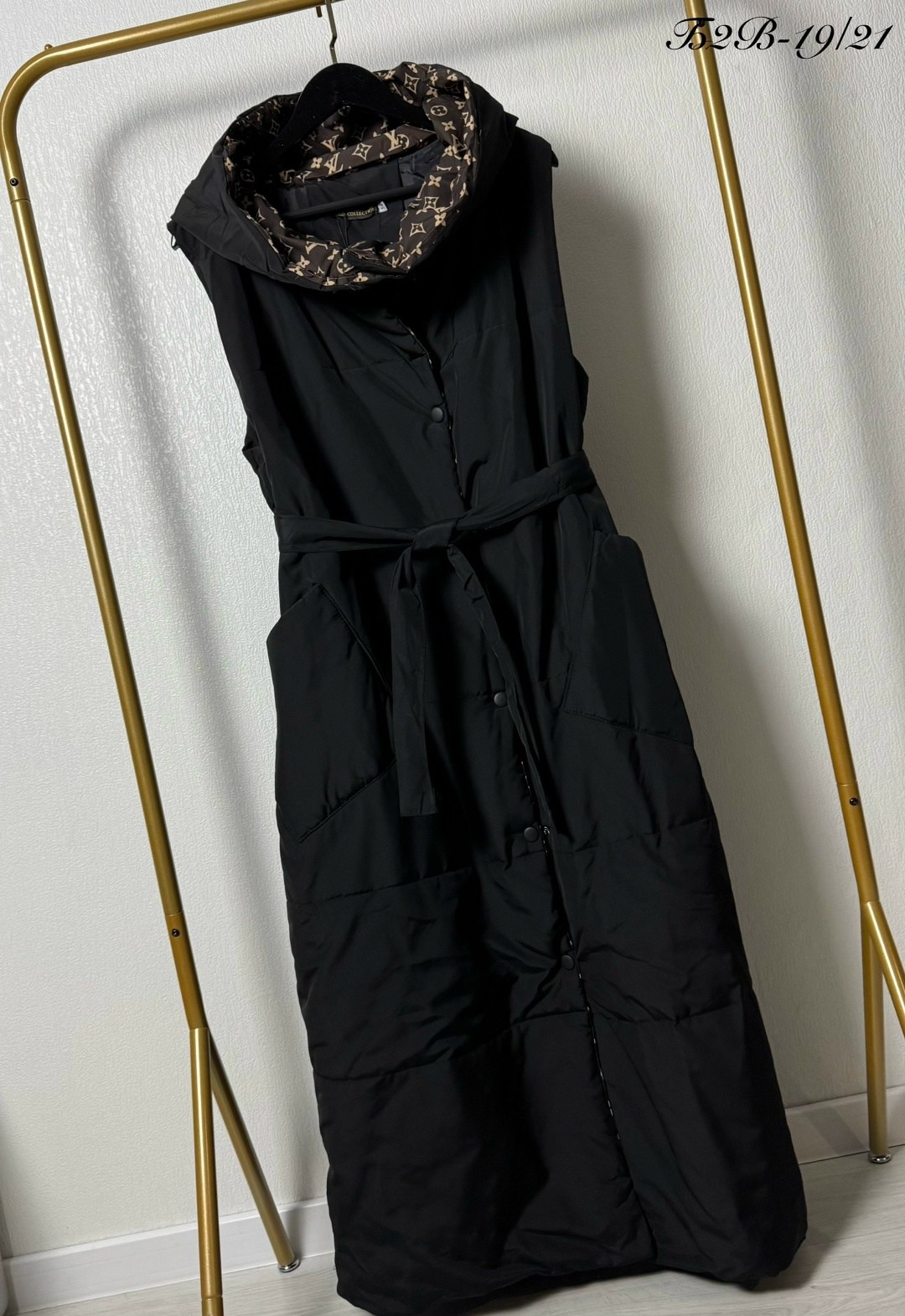 комбинированное пальто,комбинированное пальто шерсть с плащевкой,удлиненный жилет,стеганое пальто,жилетка женская