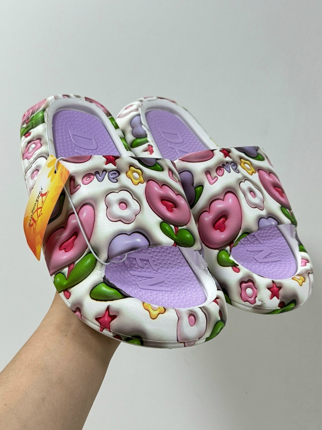 шлепанцы женские,летние тапочки,модные шлепанцы,тапочки модные,