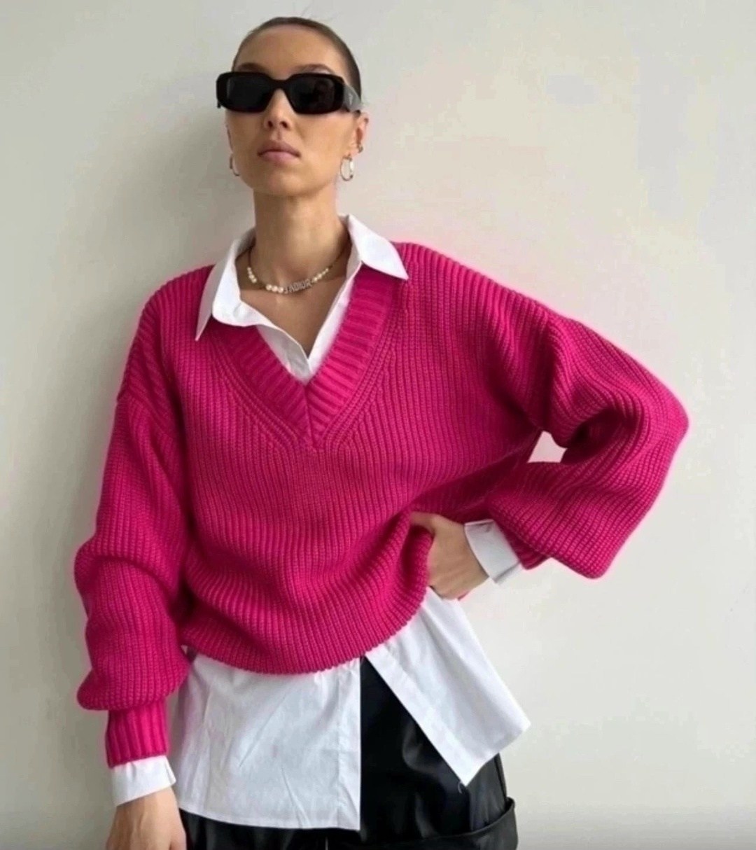 свитер женский шерстяной вязанный с v-образным вырезом gluck,свитер женский шерстяной вязанный с v-образным вырезом,свитер крупной вязки женский,джемпер крупной вязки женский,свитер свободного кроя кр