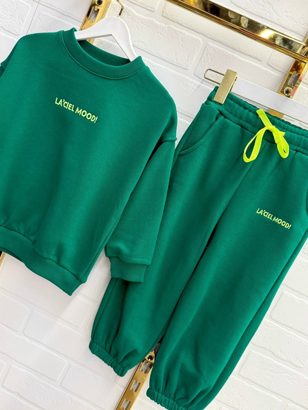 костюм на флисе,спортивные костюмы для девочек,детский спортивный костюм на флисе,костюм детский,свитшот и брюки для девочки