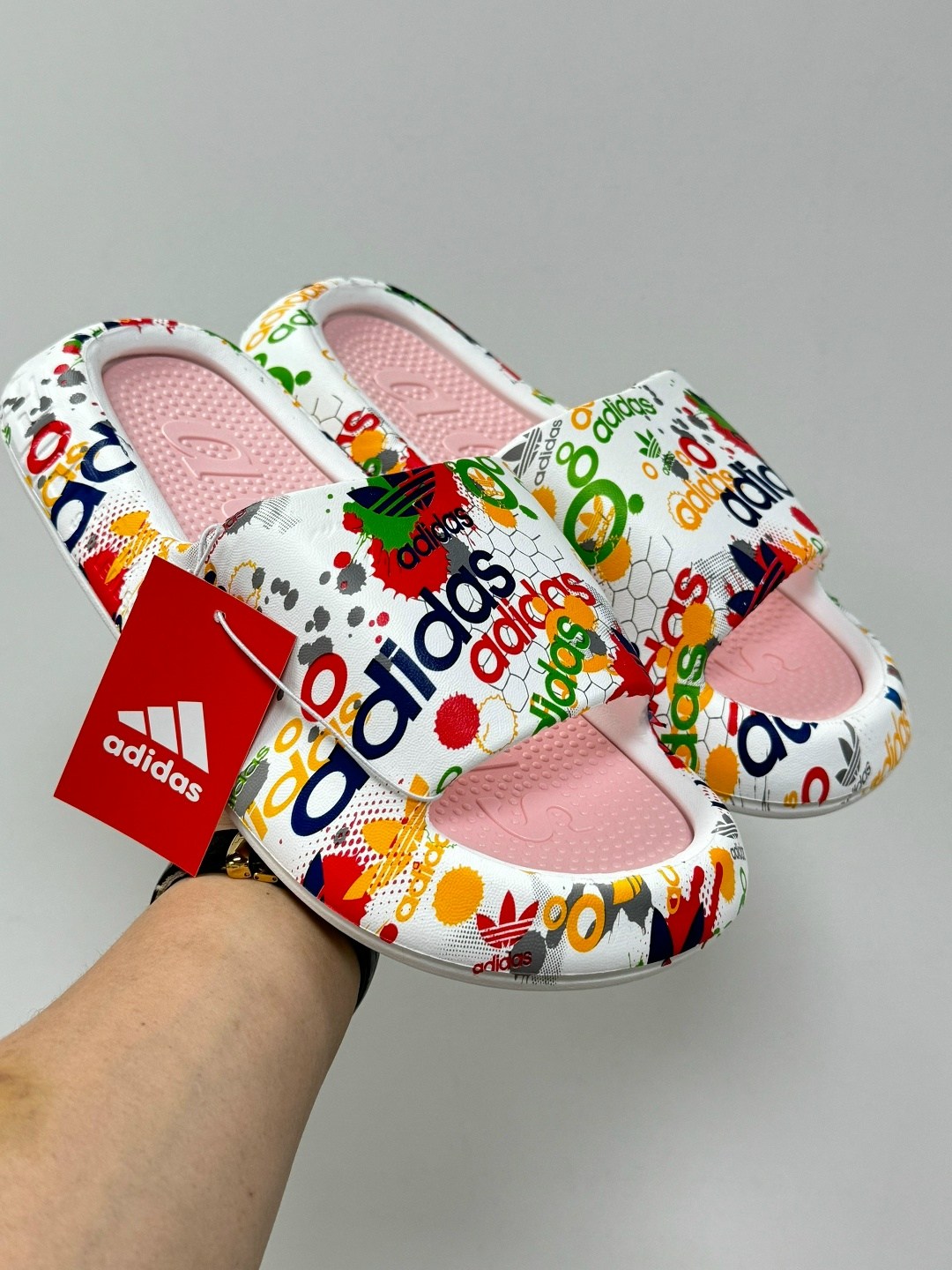 шлепанцы adidas,сланцы adidas adilette comfort w gw8678,шлепки адидас бежевые,adidas adilette comfort slides,