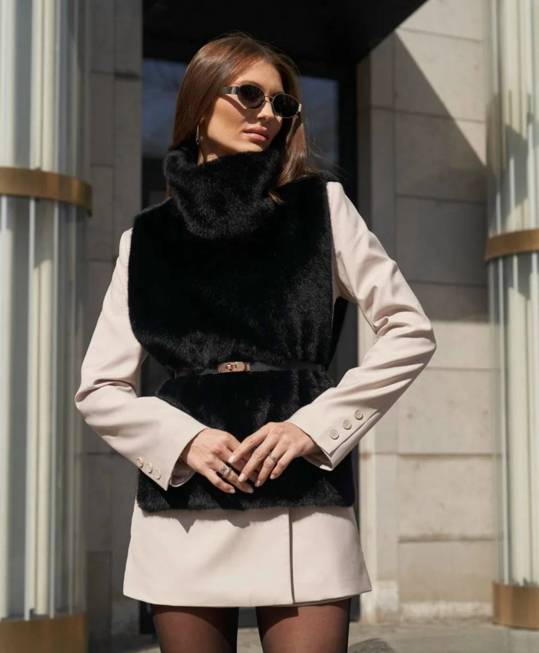 манишка меховая из эко меха maree,меховая манишка,манишка из искусственной норки,белая меховая жилетка,манишка из эко меха норка
