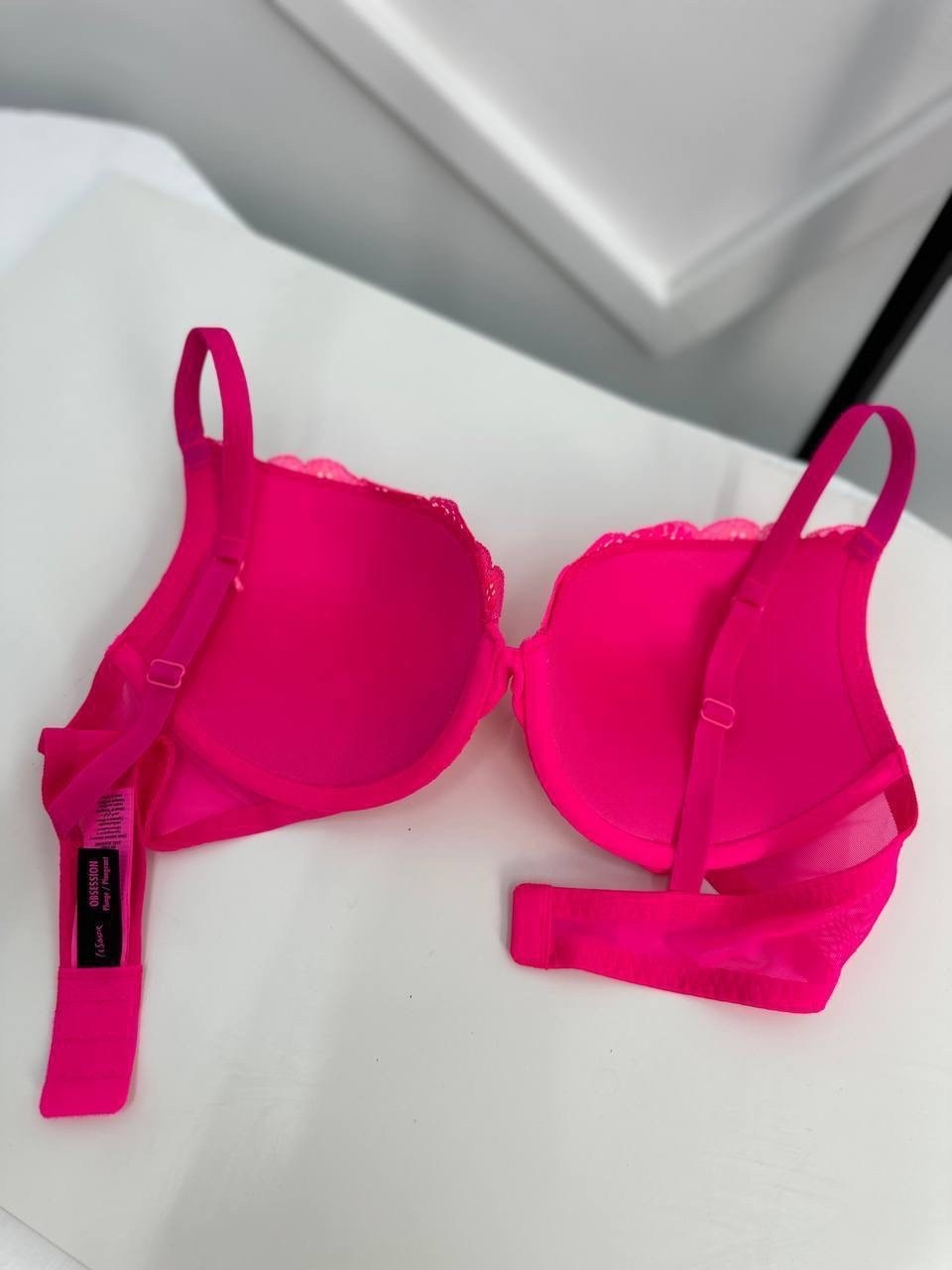 женское нижнее белье,нижнего белья,бюстгальтер,бюст,бюстгальтер пуш ап