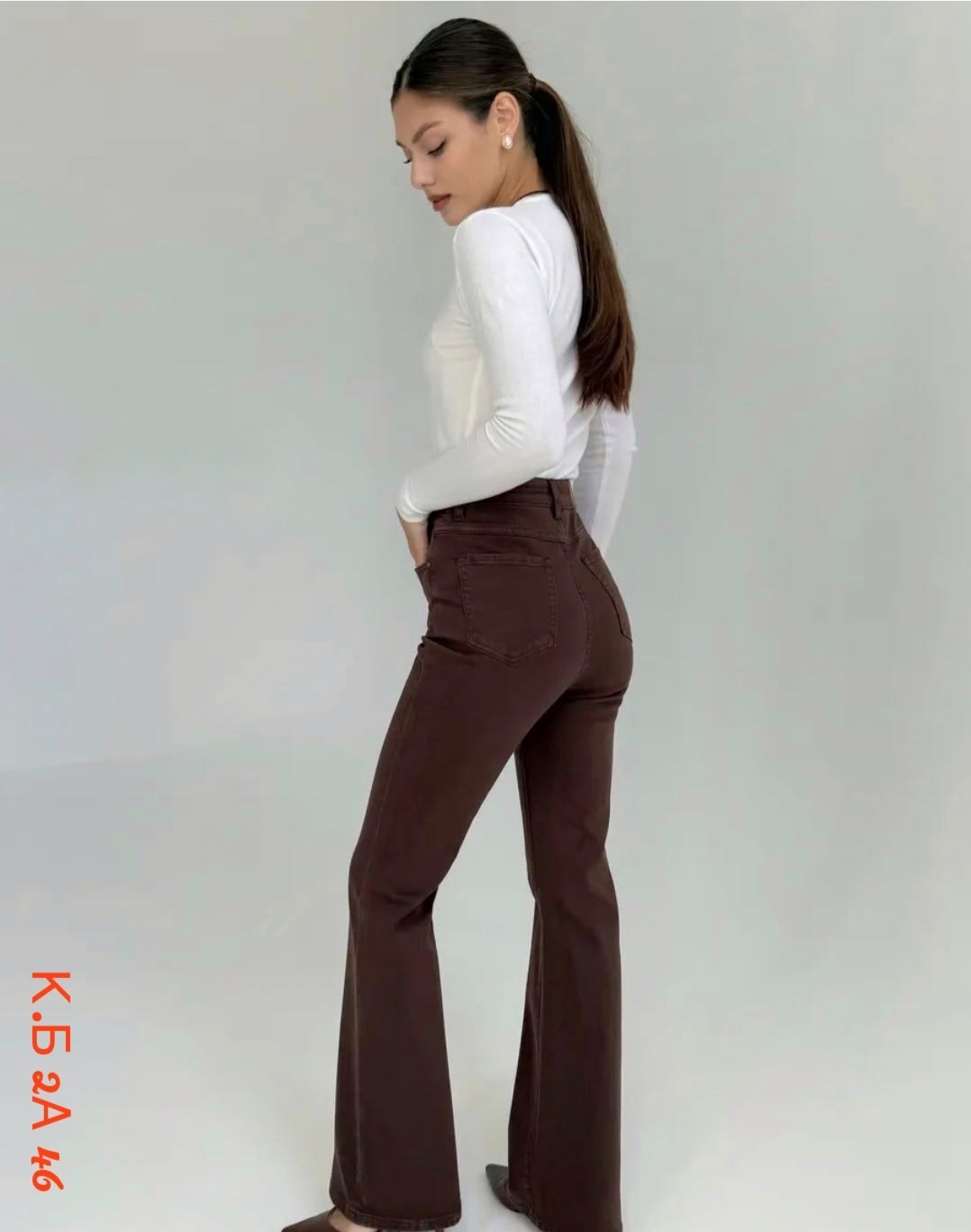 джинсы женские с завышенной талией узкие универсальные брюки-клеш,коричневые джинсы клеш женские,женские джинсы коричневые джинсовые расклешенные брюки,джинсы клеш женские,коричневые джинсы