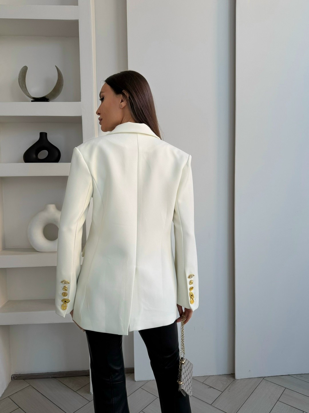 белый пиджак с золотыми пуговицами,женский классический двубортный пиджак с металлическими львиными пуговицами,дизайнерский пиджак женский классический двубортный блейзер с металлическими пуговицами л