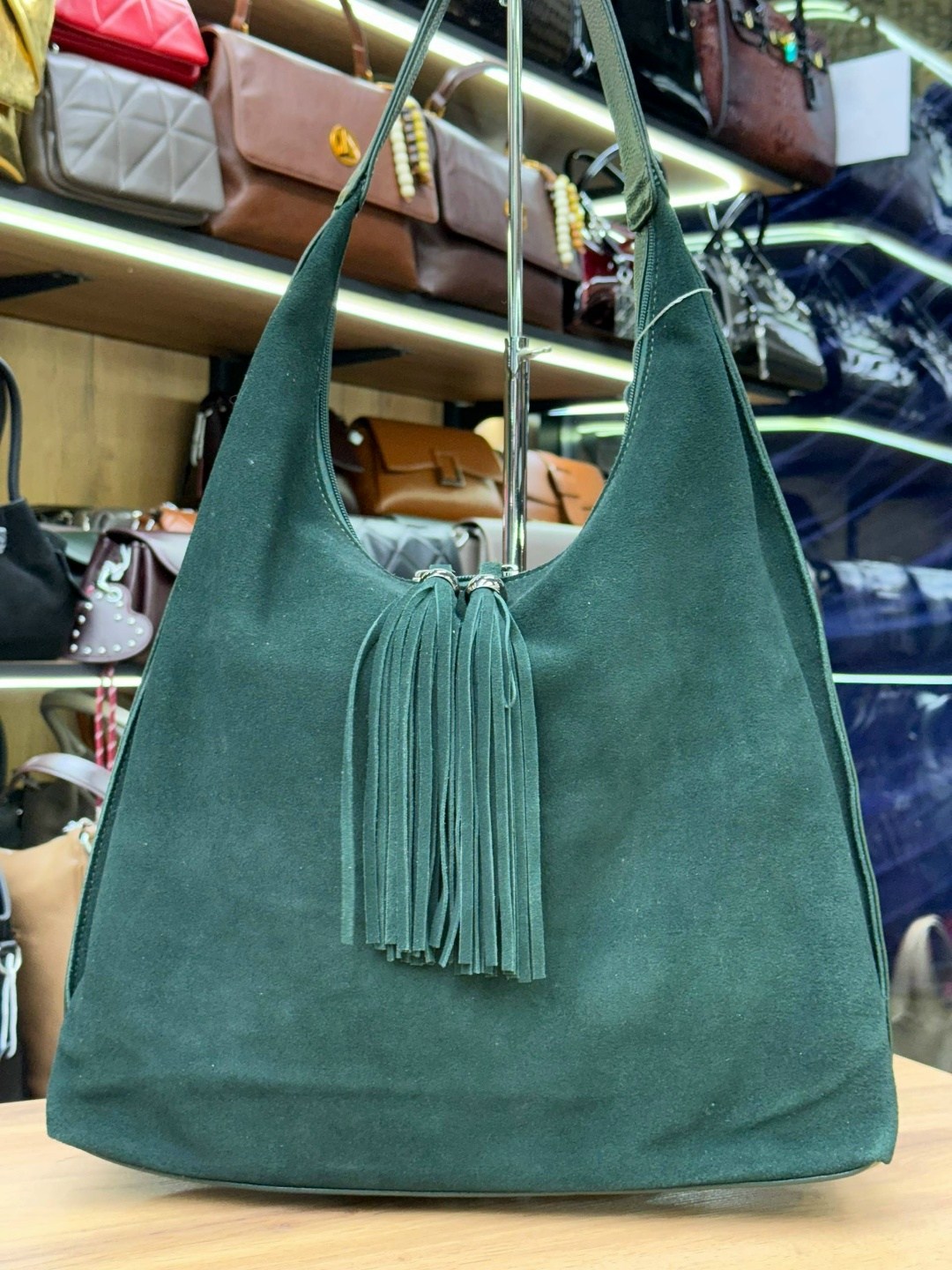 сумка замшевая женская,сумка замшевая,замшевая зеленая сумка эскада,сумка хобо натуральная замша,женская сумка