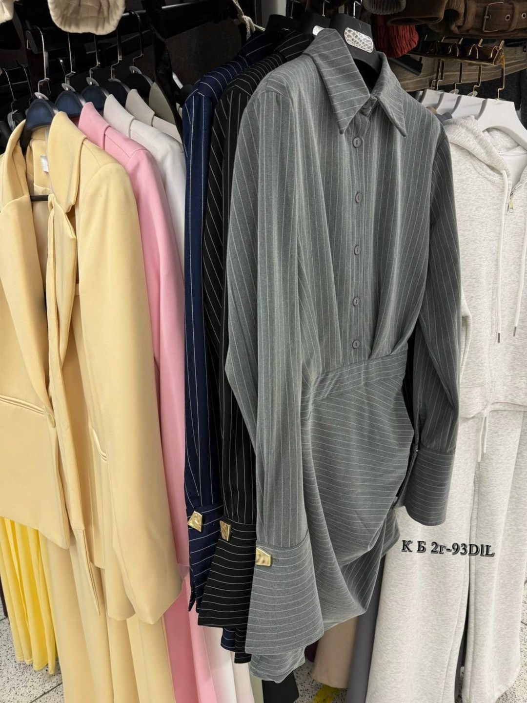 платье серое,платье стильное,костюм женский с юбкой,костюм с юбкой,платье рубашка