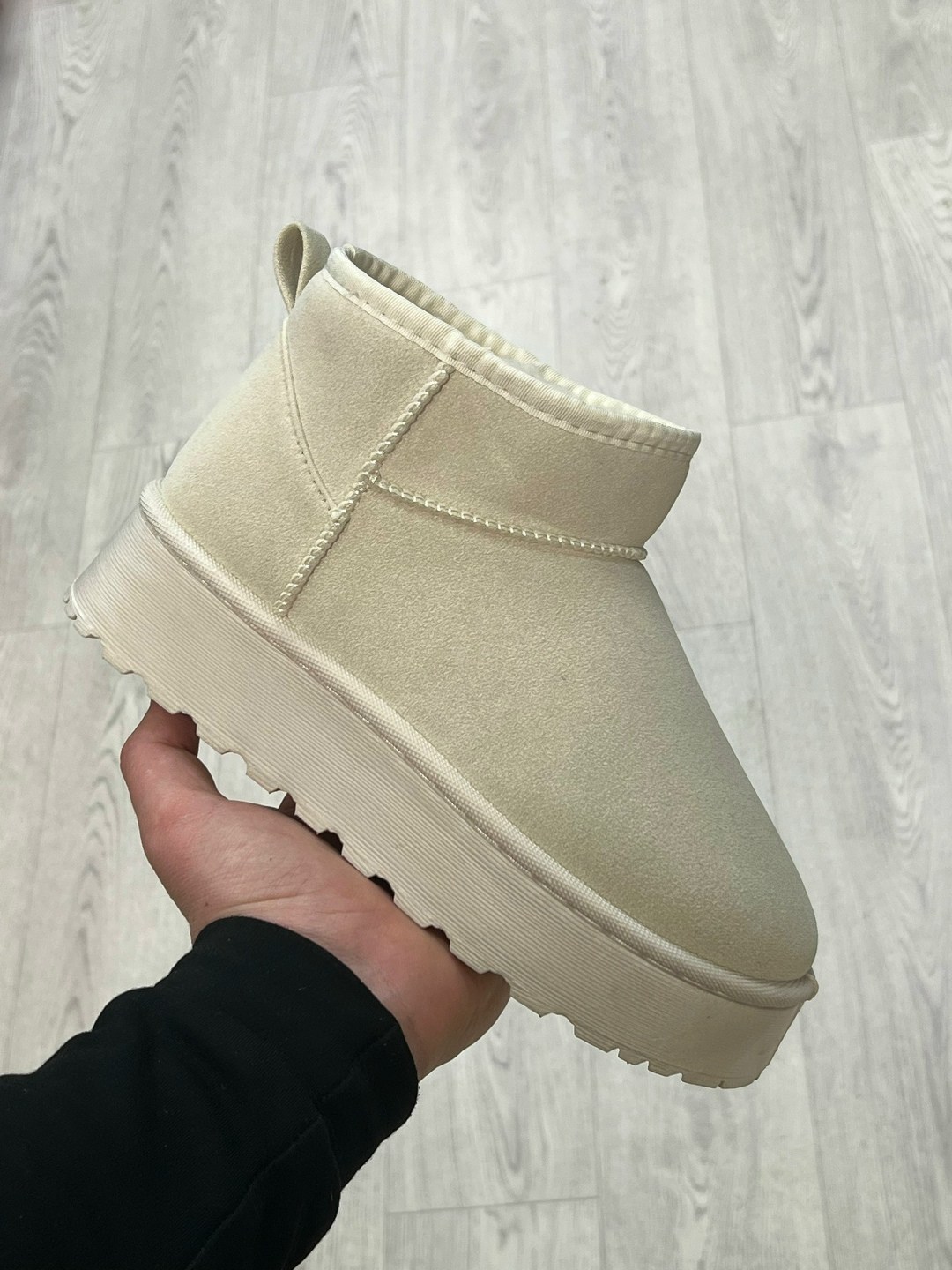 угги женские,зимние женские угги,,зимние угги на платформе,угги белые