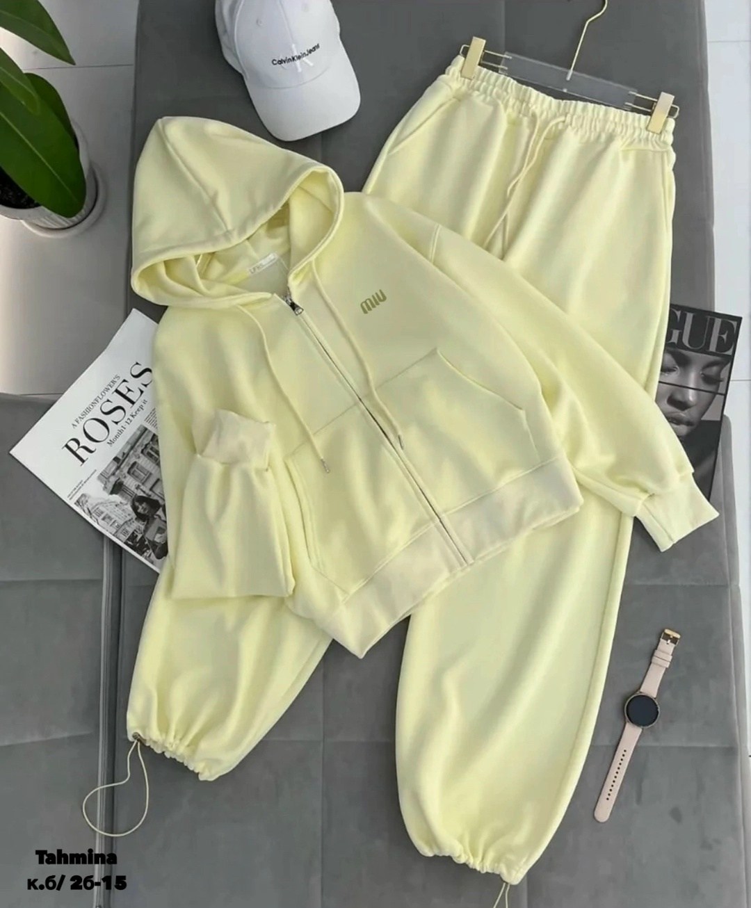 спортивные костюмы женские,спортивные костюмы,спортивные костюмы ,стильные спортивные костюмы,костюм спортивный с капюшоном оверсайз