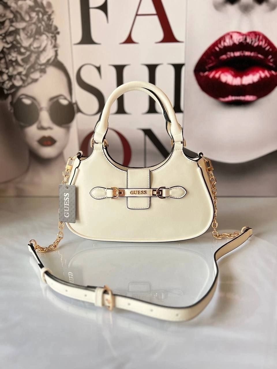 женская сумка guess,cумка guess,сумка через плечо guess,белая сумка guess,стильная сумка