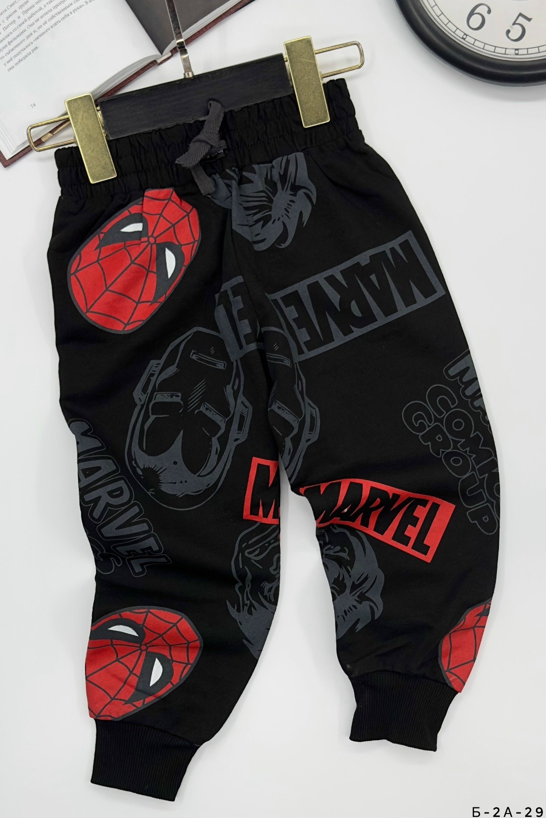 спортивные штаны для мальчиков с принтом "человек-паук" на эластичной талии lcw kids,штаны для мальчика,спортивные штаны для мальчиков с принтом "человек-паук",спортивные штаны для мальчиков с принтом