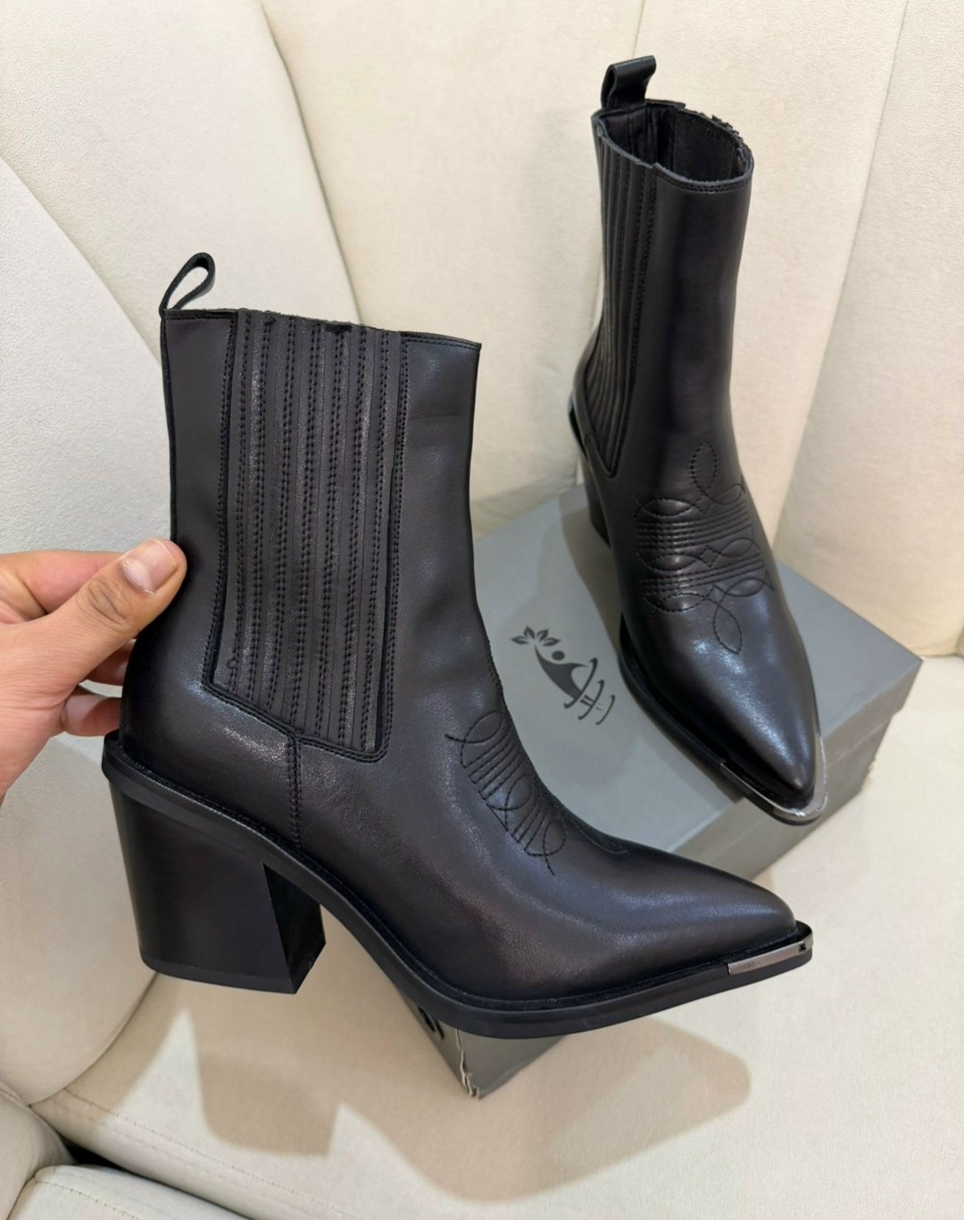 ,ботильоны казаки,ботильоны казаки кожаные,полусапоги казаки,ботильоны женские