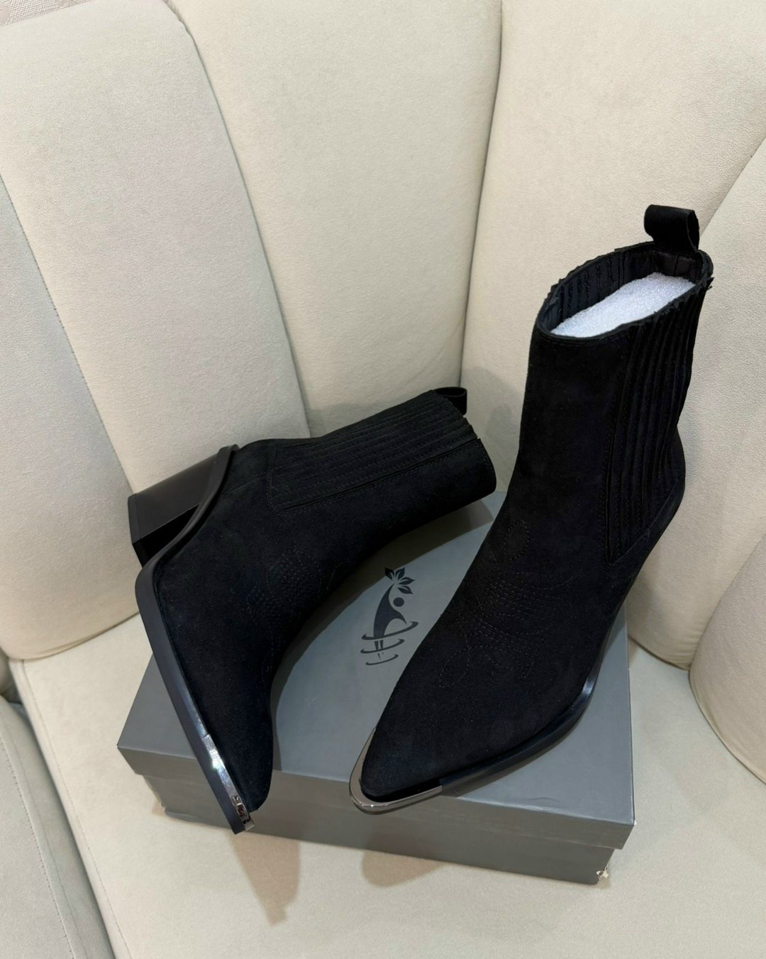 ,ботильоны казаки,ботильоны казаки кожаные,полусапоги казаки,ботильоны женские