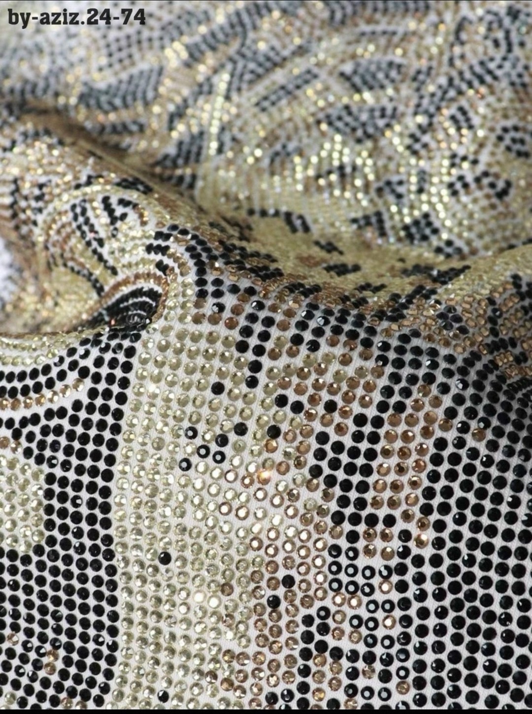 футболка оверсайз со стразам,футболка со стразами базовый оверсайз,футболка со стразами,мужская футболка со стразами,стиль футболка