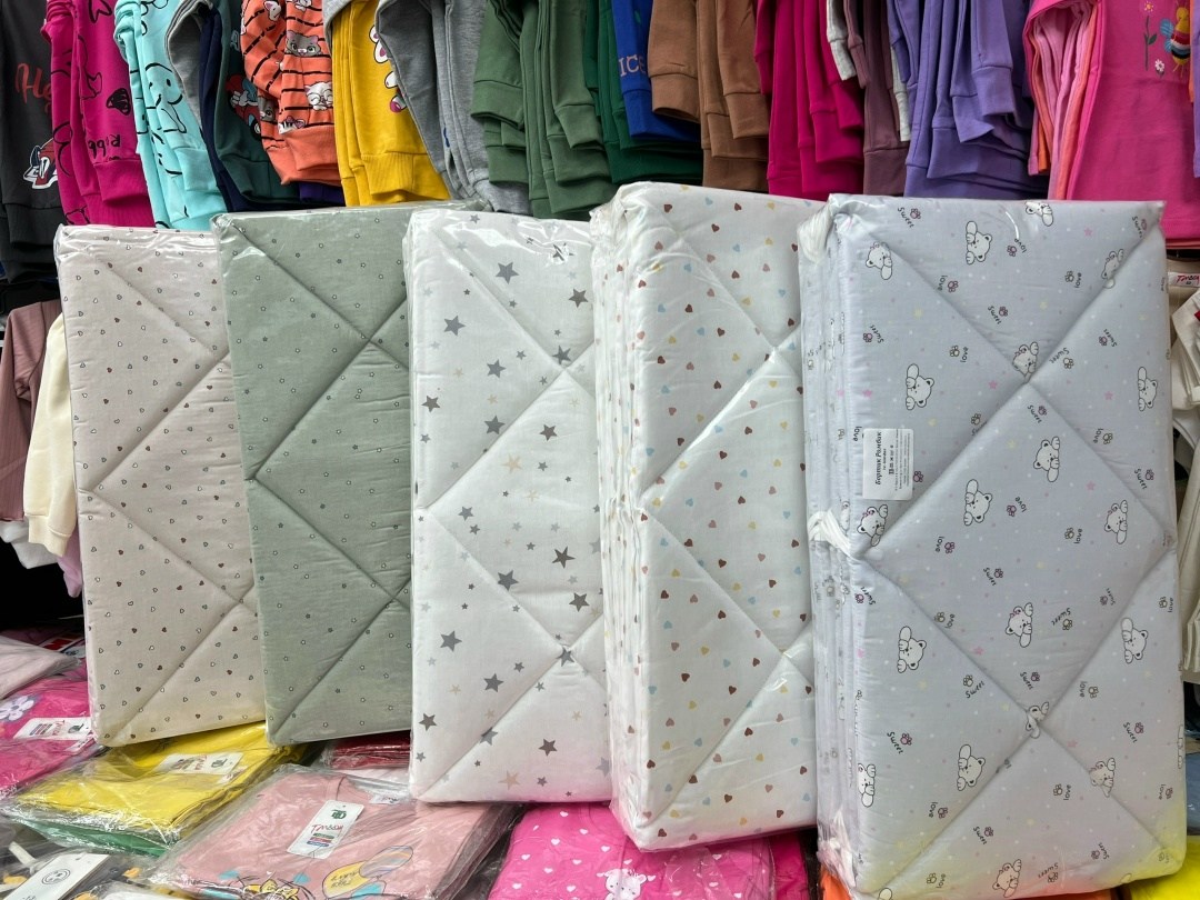 стеганый бортик в кроватку,бортики стеганные плоские,комплект бортиков в кроватку,стеганные бортики,в кроватку бортики