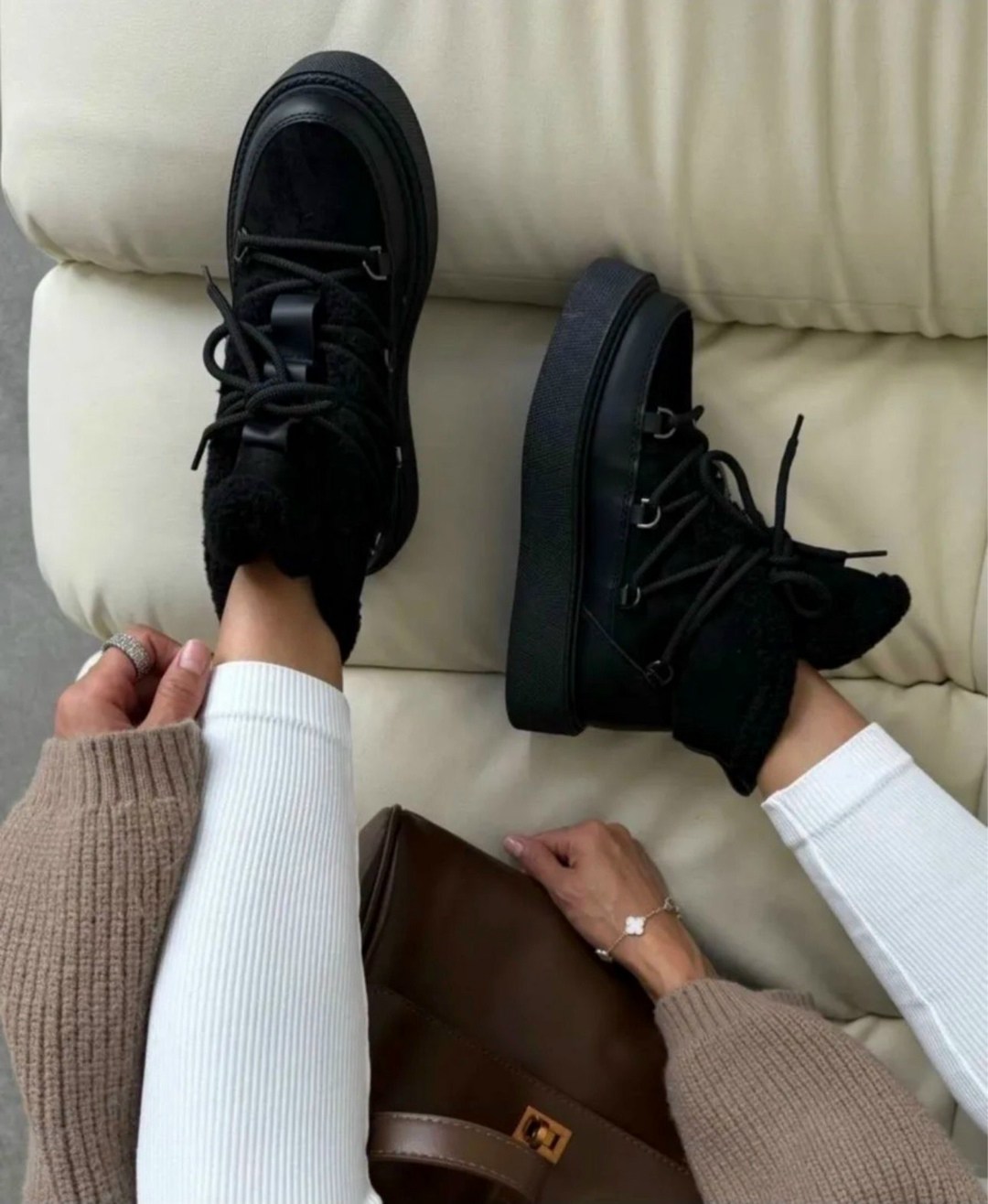 ботинки замш, женская ботинки кож зам,,дутики женские зимние,угги зимние на платформе