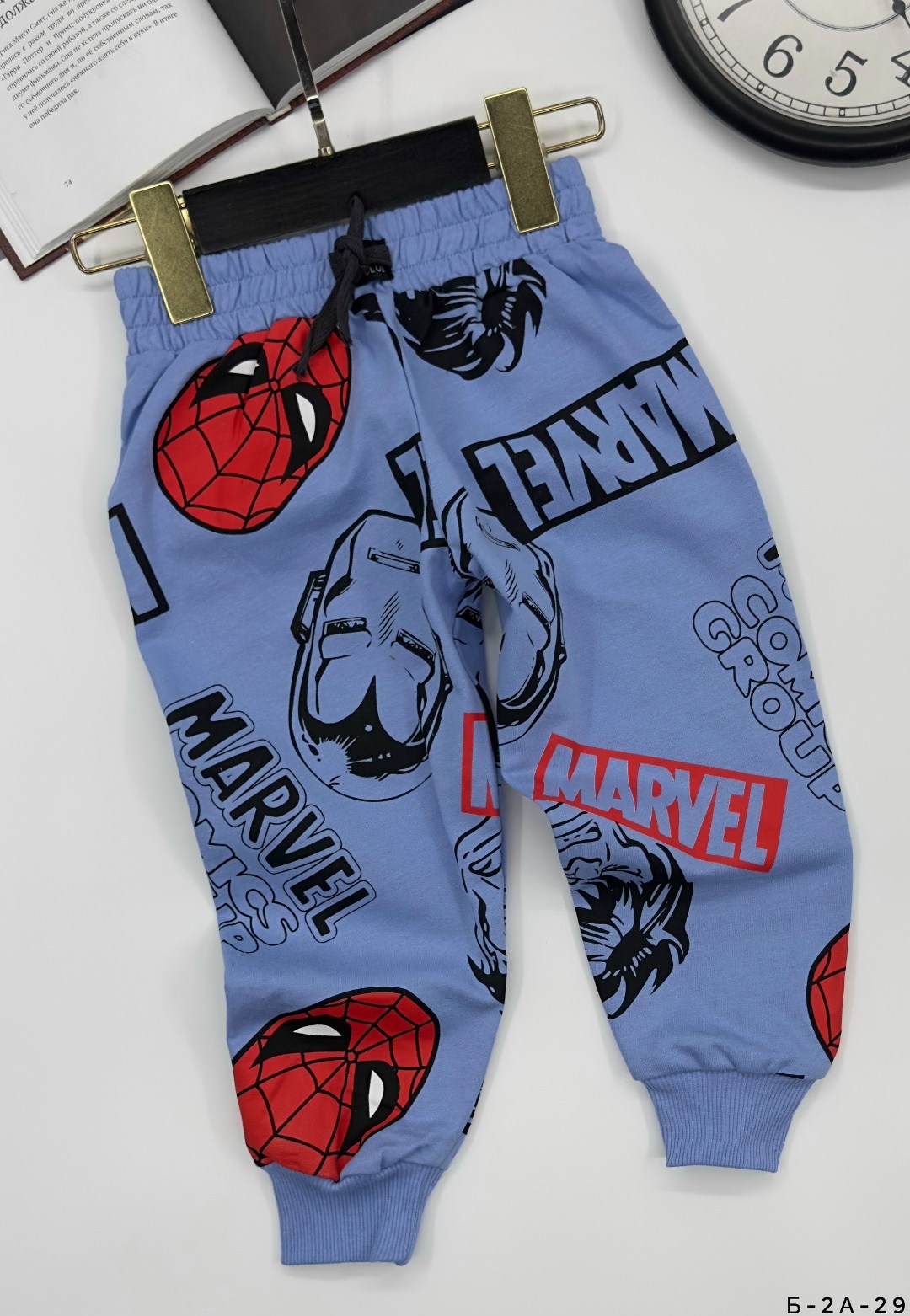 спортивные штаны для мальчиков с принтом "человек-паук" на эластичной талии lcw kids,штаны для мальчика,спортивные штаны для мальчиков с принтом "человек-паук",спортивные штаны для мальчиков с принтом