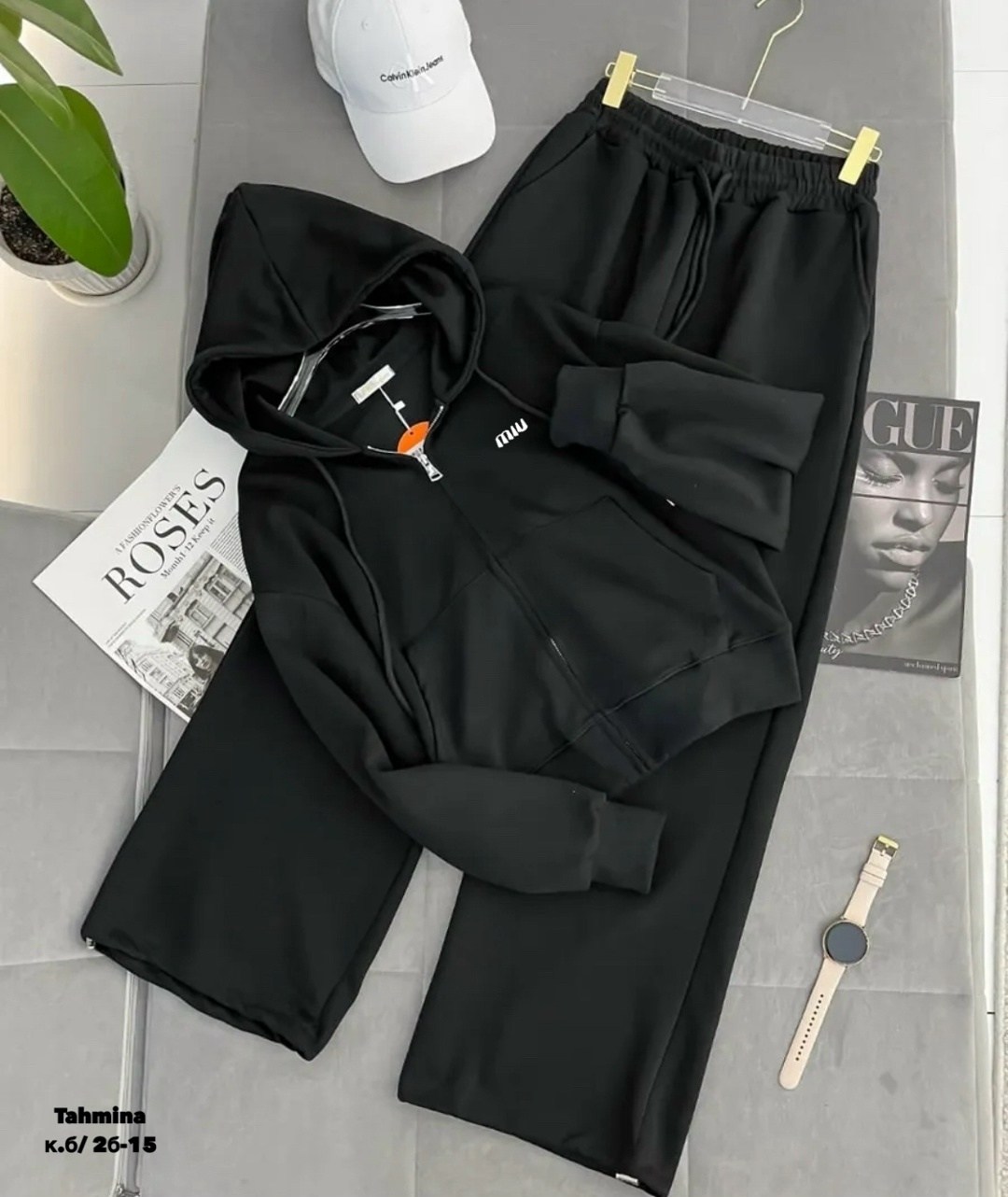 спортивные костюмы женские,спортивные костюмы,спортивные костюмы ,стильные спортивные костюмы,костюм спортивный с капюшоном оверсайз