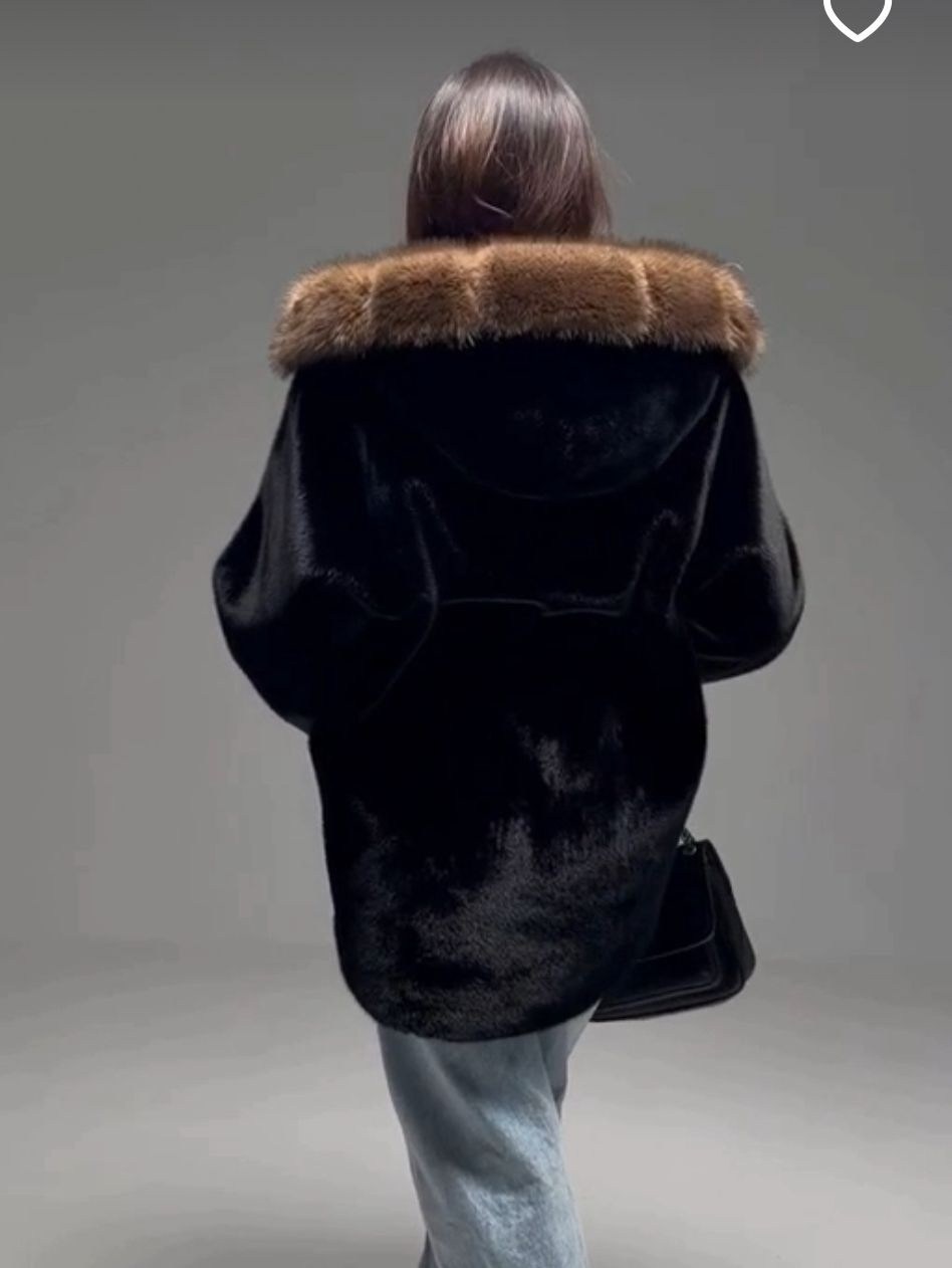 норковая шуба с капюшоном из меха куницы,норковая шуба с капюшоном из меха куницы 30481 (чёрный),женская шуба из премиального меха,женская норковая шуба,норковая шуба с капюшоном из меха куницы 30480