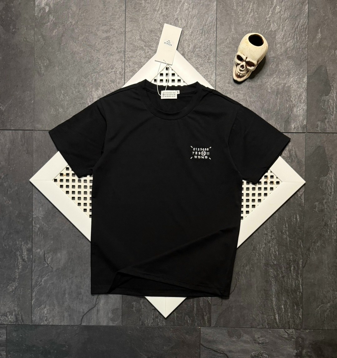 футболки мужские,бежевая футболка,футболка,футболка с принтом,футболка песочного цвета