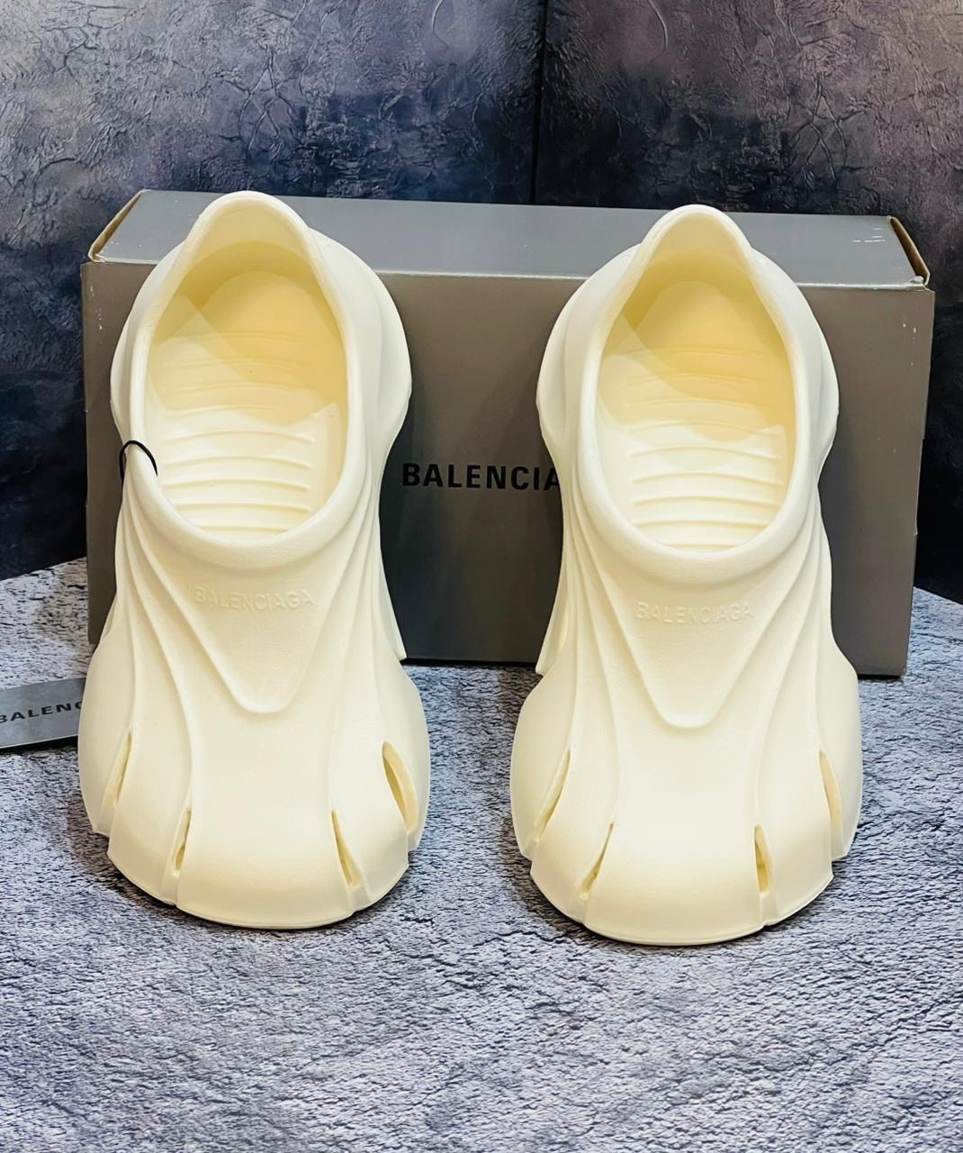 сандалии balenciaga,шлепанцы balenciaga,шлепанцы баленсиага,босоножки balenciaga,сандалии мужские