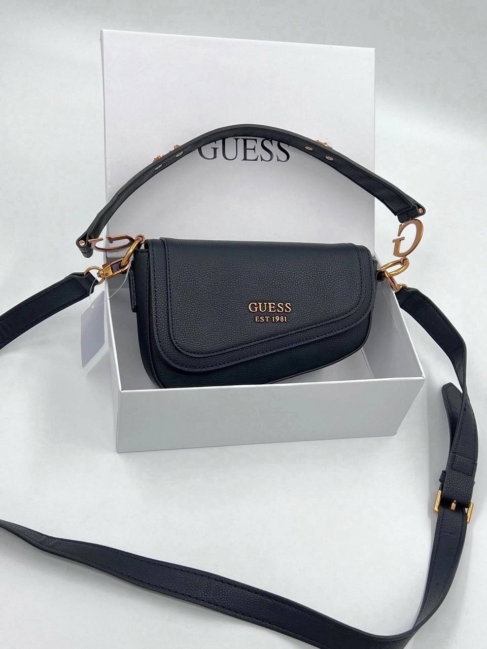 сумка guess седло,сумка женская guess,сумка guess через плечо,сумка седло guess через плечо,сумка на плечо guess